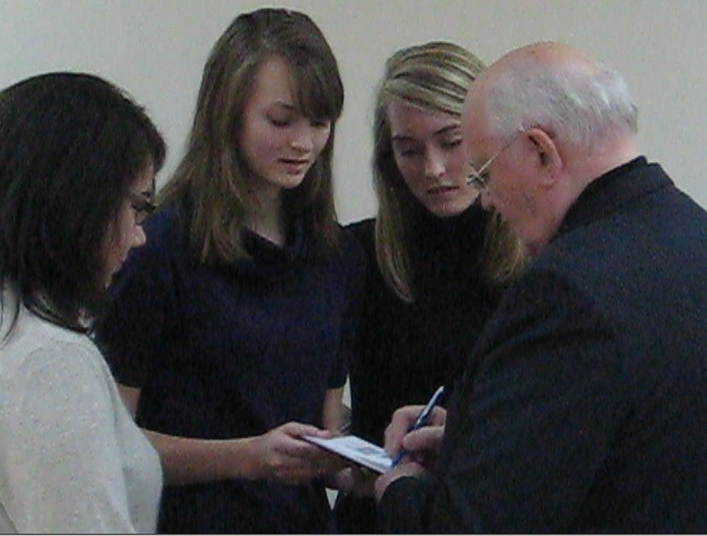 President Mikhail Gorbachev and Ainoha 2.png