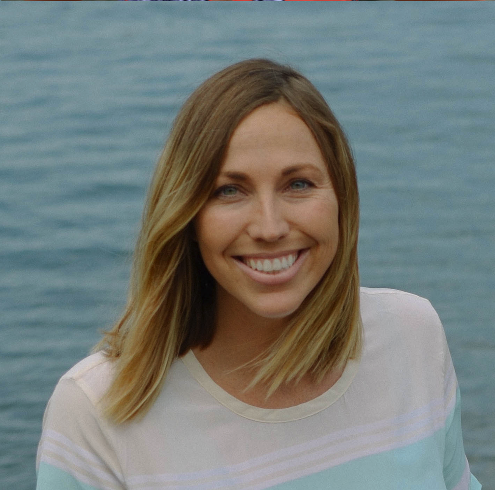 KRISTIN METHLAGL, EXPEDITION LEAD Kristin earned her MAS in Marine Biodiversity and Conservation from Scripps Institution of Oceanography and has worked as a science strategist and liaison for NOAA and Scripps. She merges her skillsets in market strategy and scientific research planning and advocacy to advance Uncharted Blue’s mission.