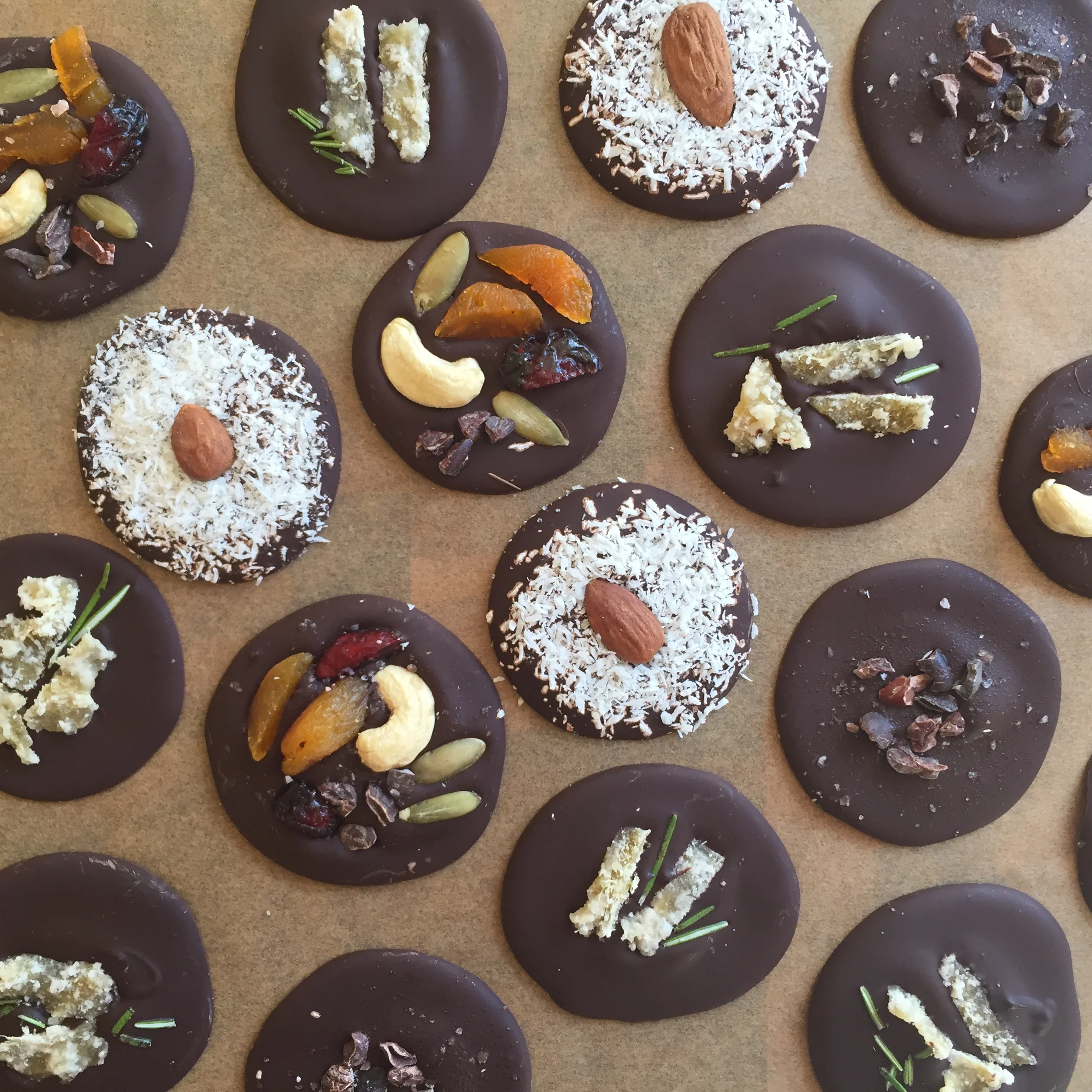 Featured image of post How to Make Chocolate Medallions