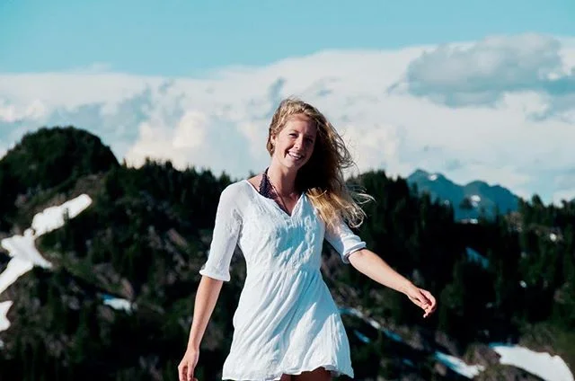 Seniors of the Olympic Peninsula! I will be in town tomorrow through Friday if you want to book a senior session!