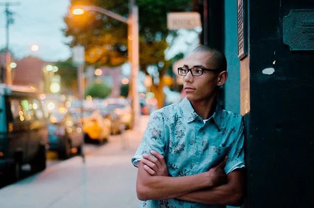 Natural light shooting is difficult. Once the sun goes down you don't have much to work with, but we found some artificial help with the street lamps in downtown PT. 💡