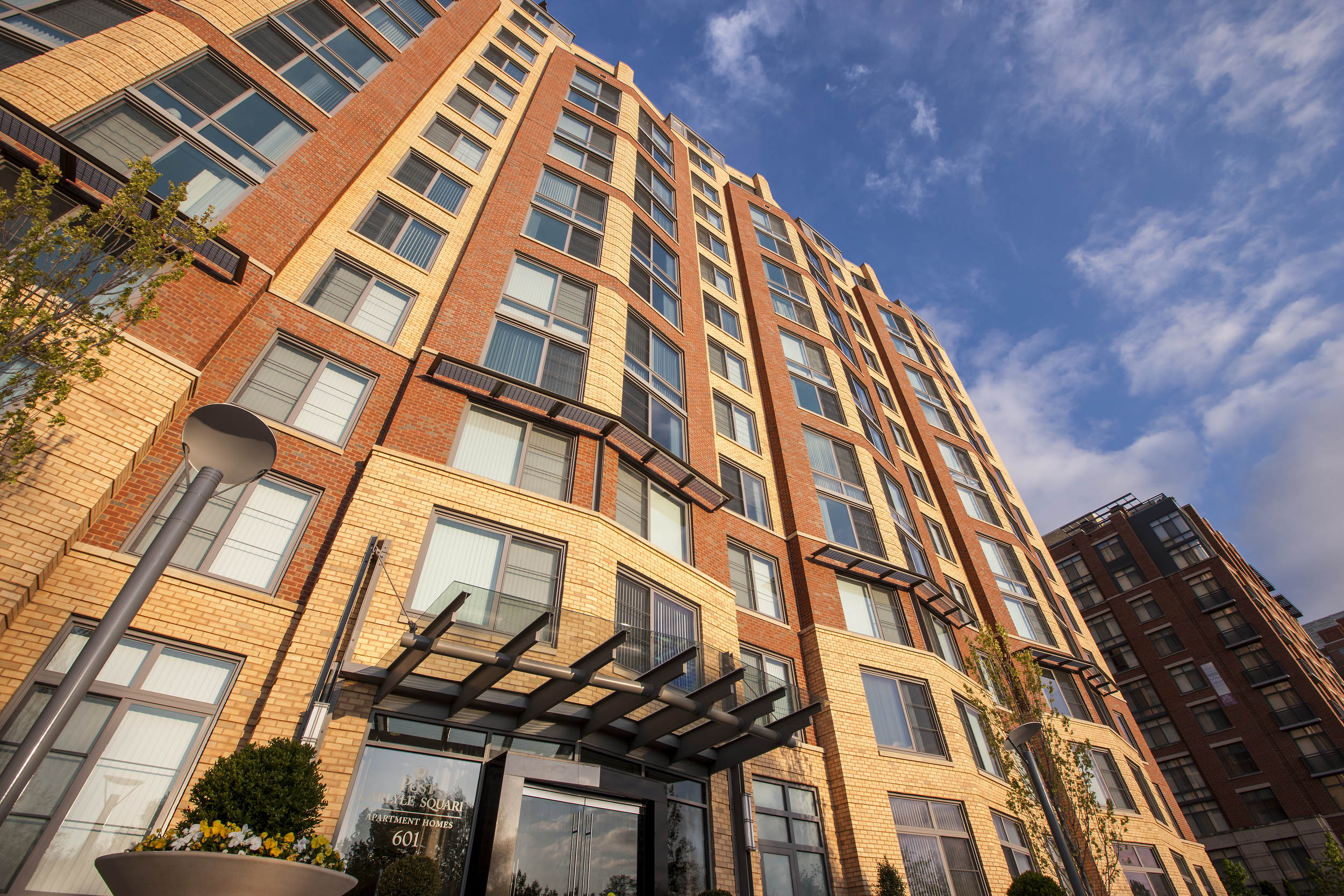 Post Carlyle Square Exterior Image-141341.jpg