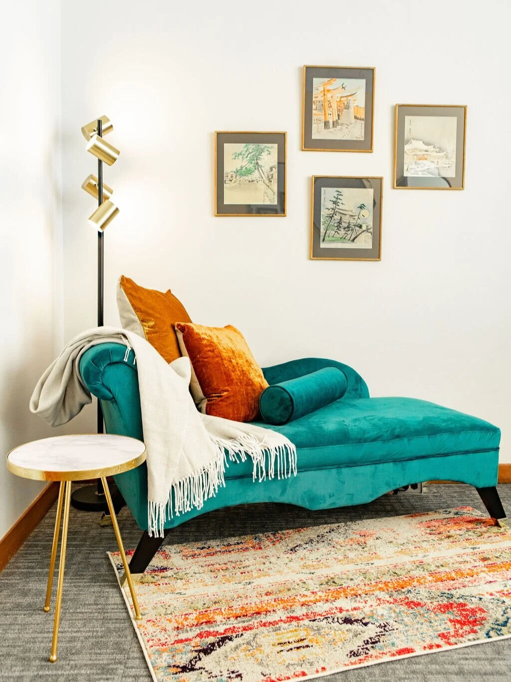 chaise-lounge-artwork-private-office-vida-46.jpg