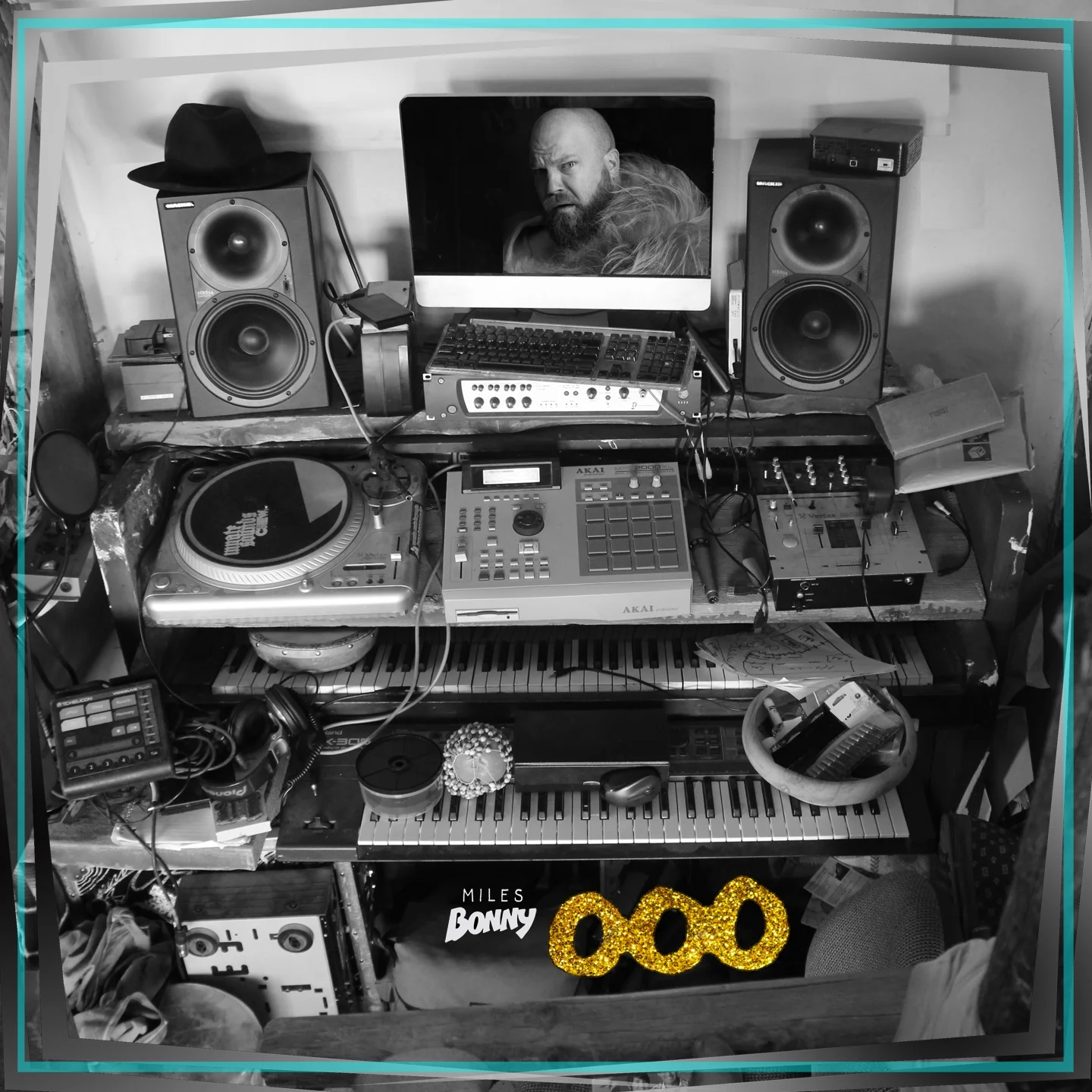 000 FACESTUDIO - Metronomo_ 1440.jpg