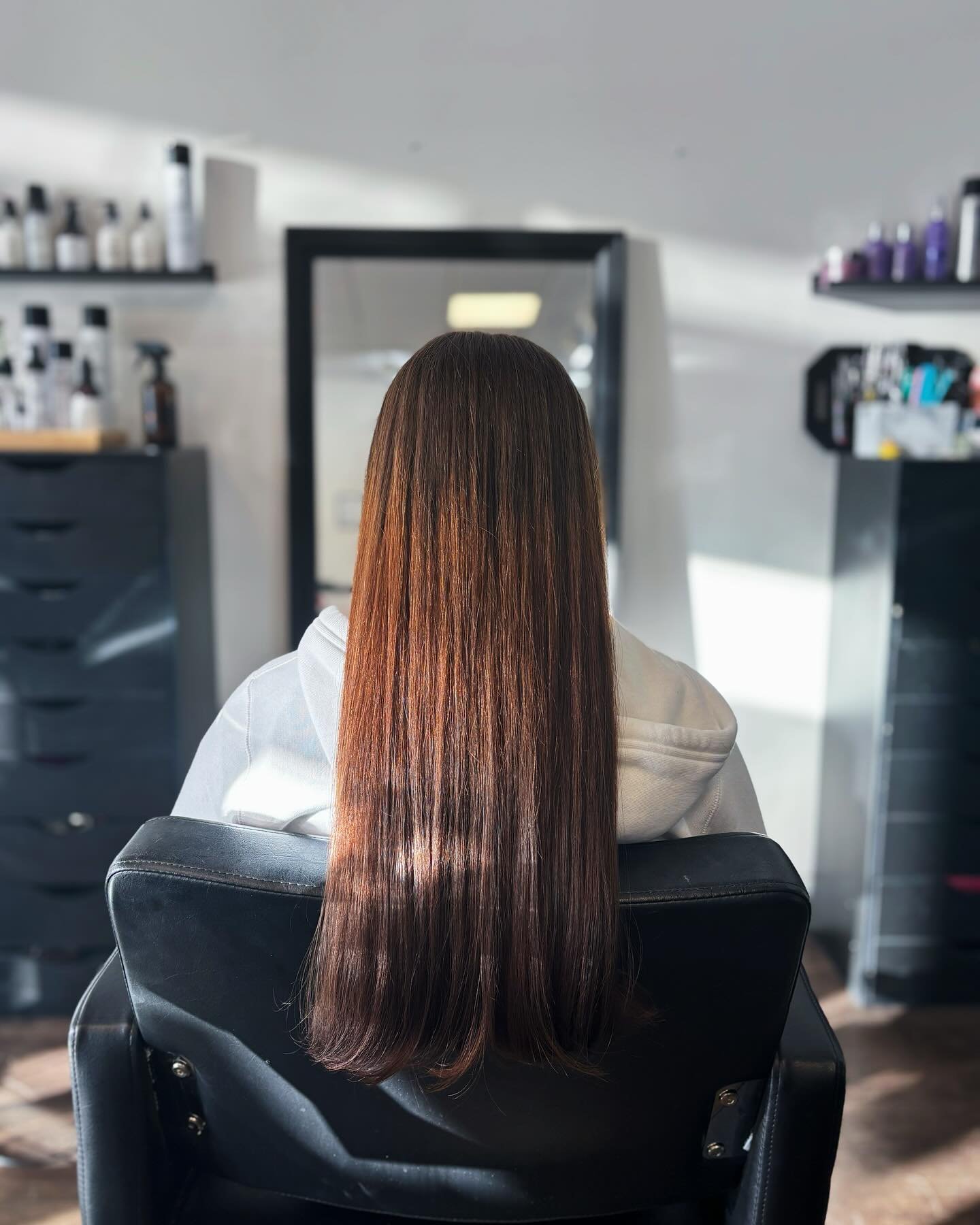 Looking to get a haircut? I am now booking for long haircuts, check out my newly updated webpage! 🎀
