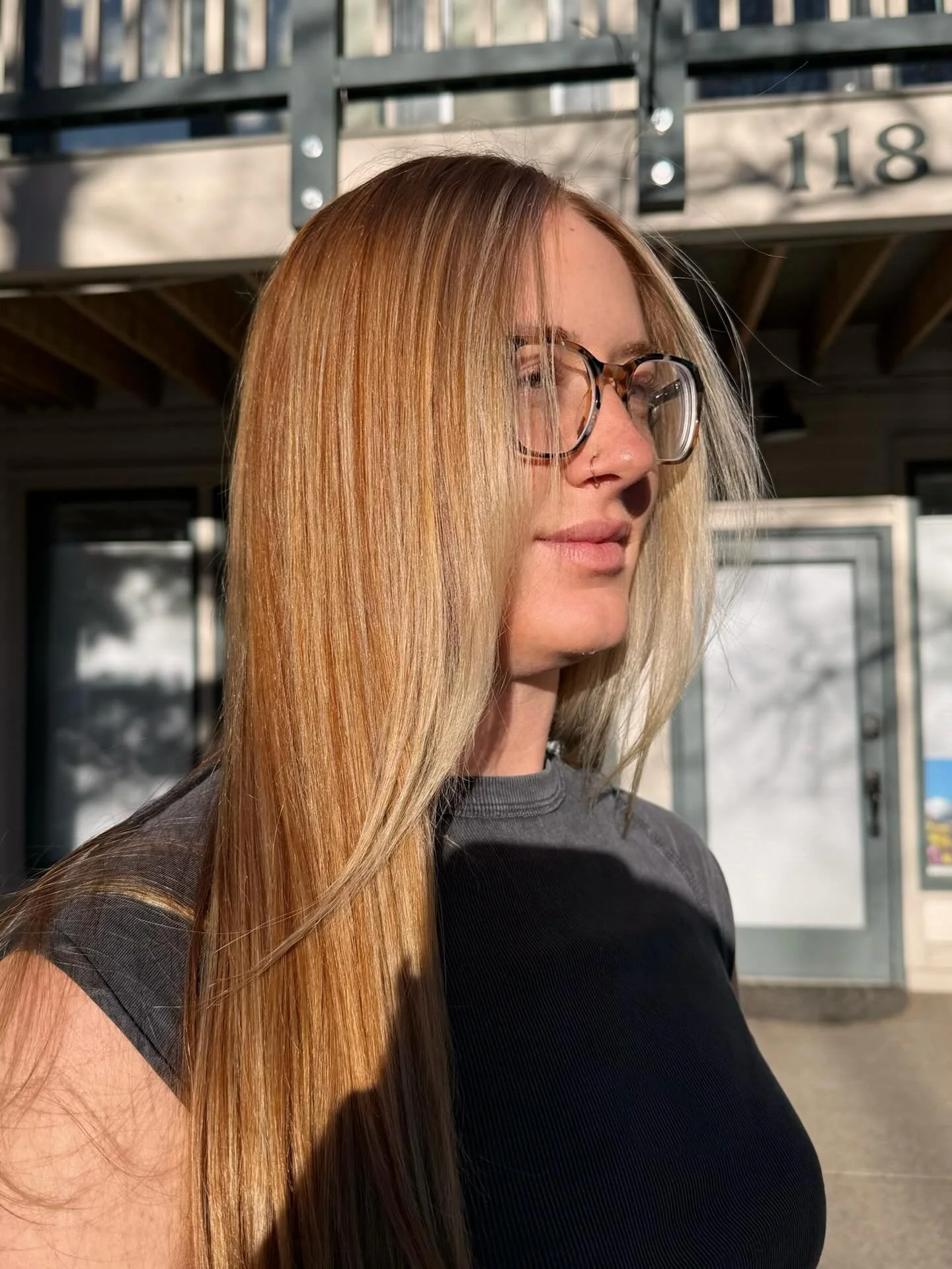 We kept her beautiful ginger base and added bright blonde ribbons for the dreamiest dimension🍯✨

#gingerhair #hairstylist #breckenridge #colorado #summitcounty