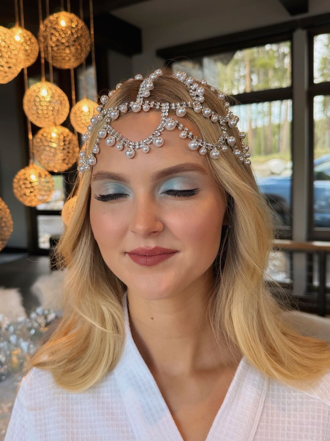 Bachelorette glam, unlocked💍🩵

#bachlorette #makeupartist #breckenridge #colorado #glam
