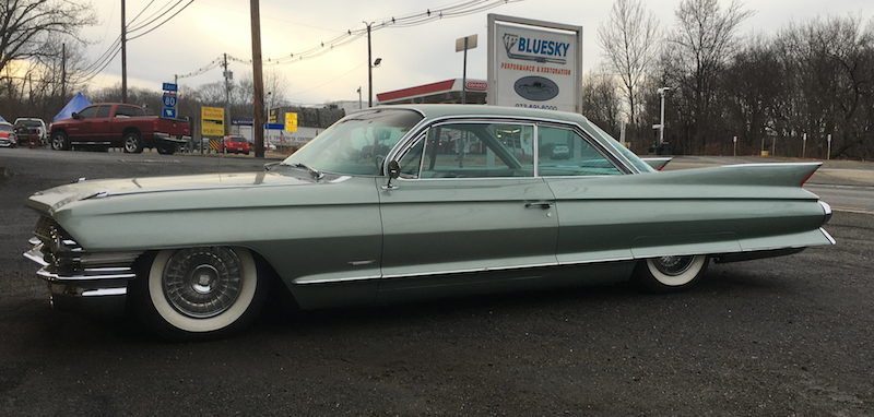 Classic Fins and White Walls