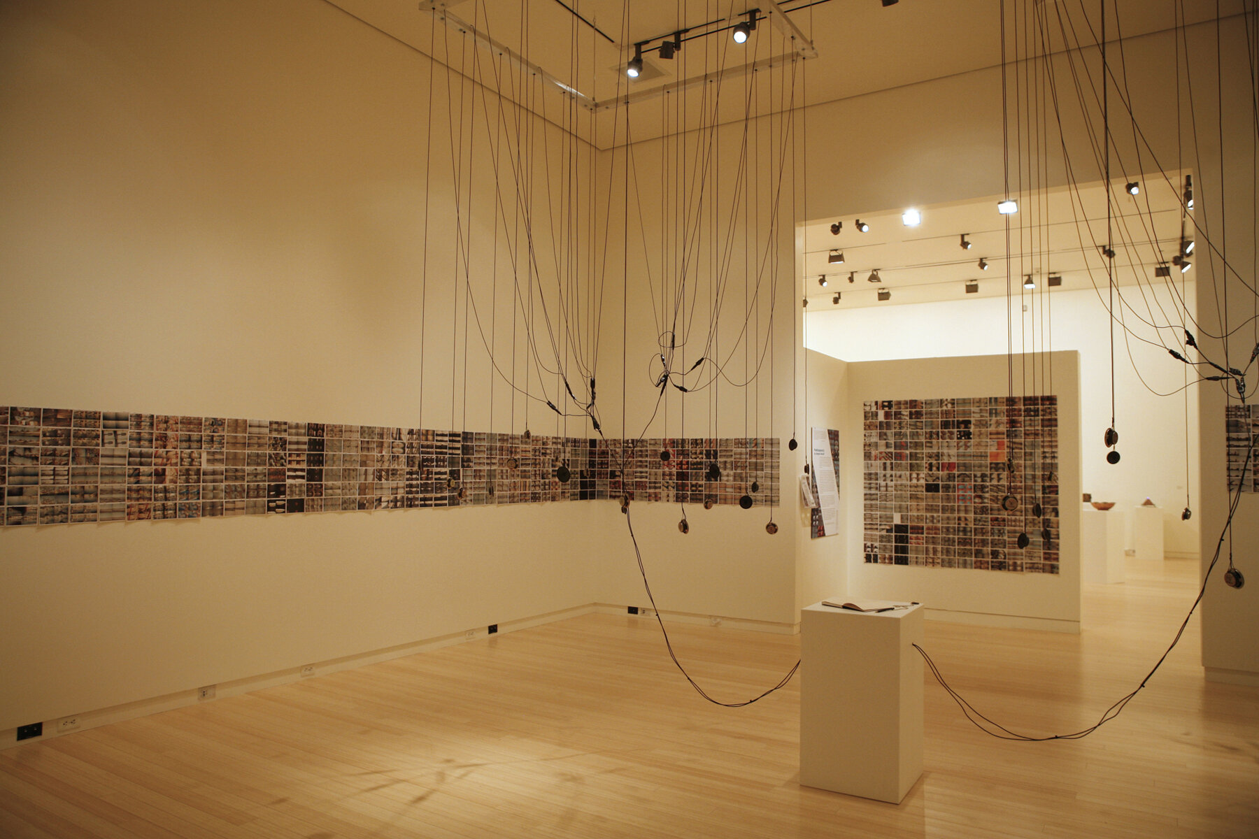 1.Ostraff,Visual Arts.Publicspaces.Photo.Audio.Installation.2006.jpg