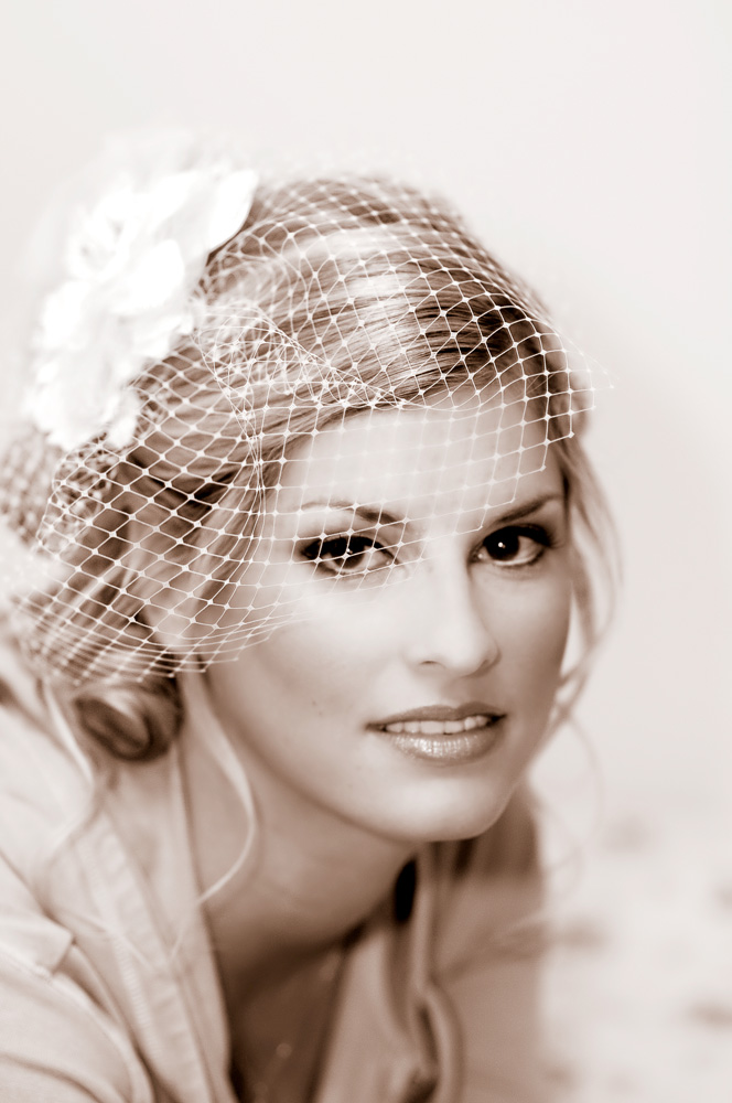 Bride getting ready / Meyer Photography