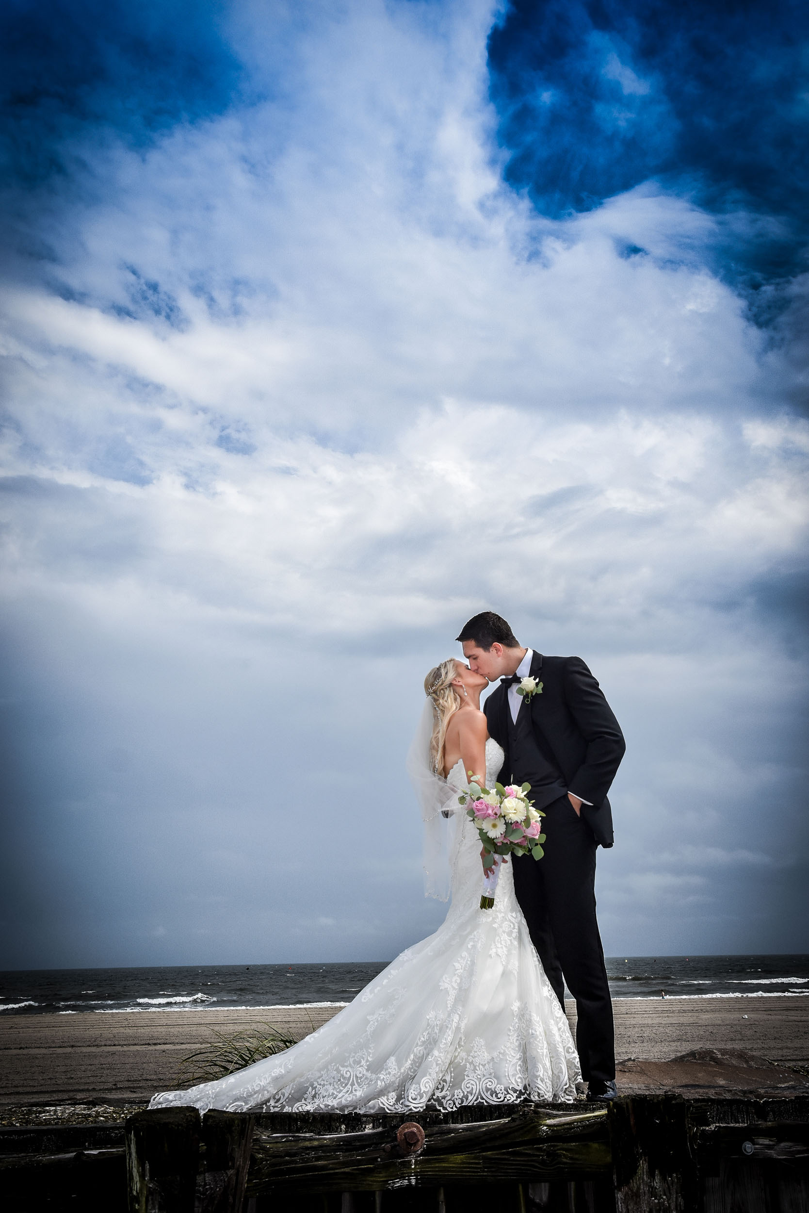 Bride and groom Jersey shore