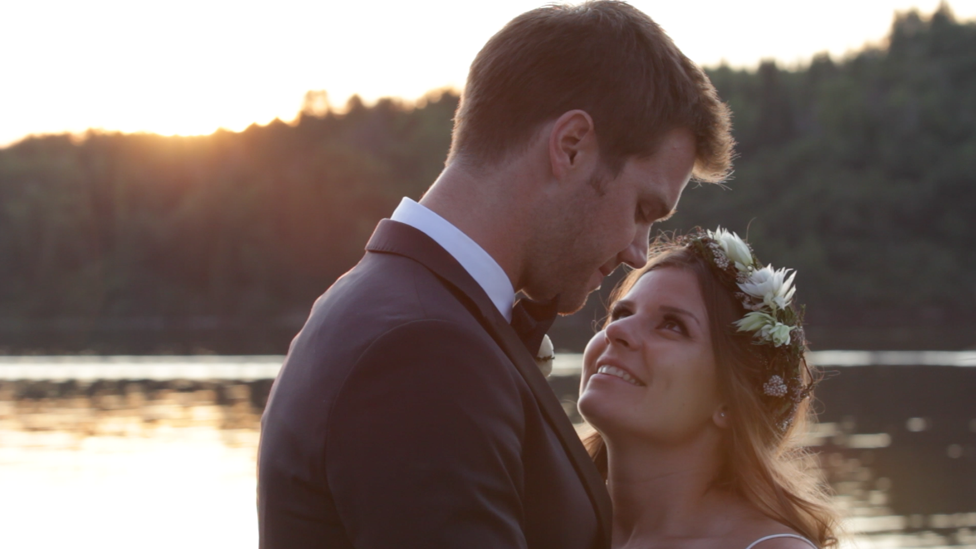 Meghan &amp; Chet's beautiful Lake of the Woods wedding (click to see their video).&nbsp;