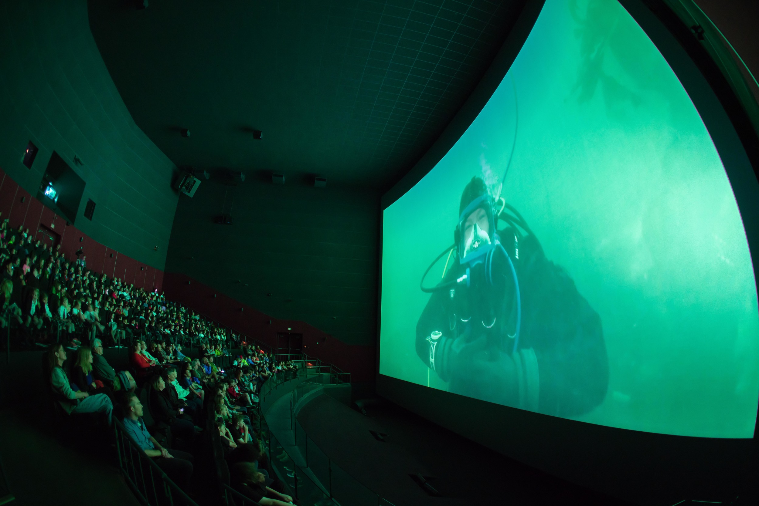 IMAX Victoria was busy on June 8, 2016 for world oceans day. 4,000 students online and 5 venues across canada joined us for this proof of concept.