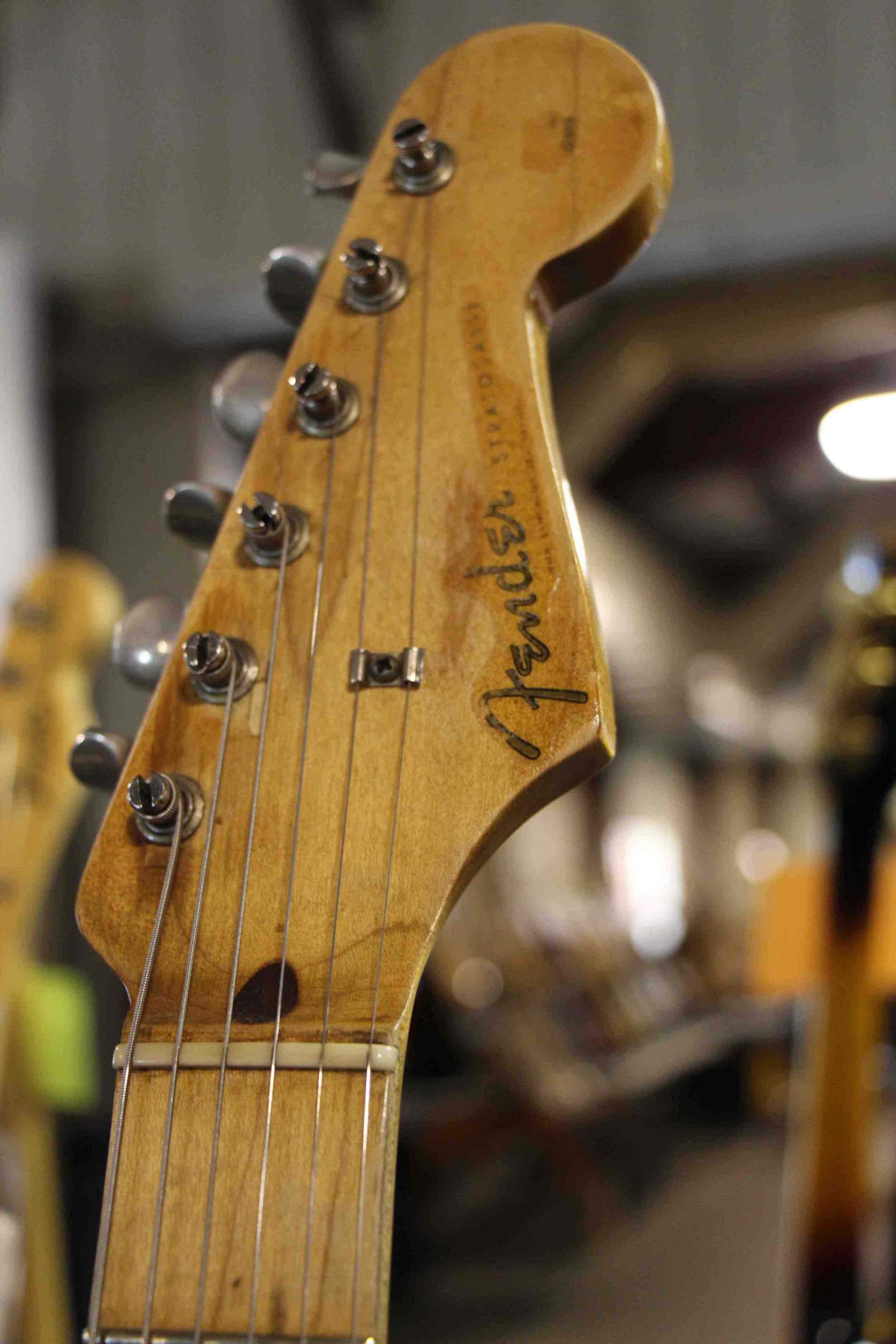 1958 fender stratocaster headstock.jpg