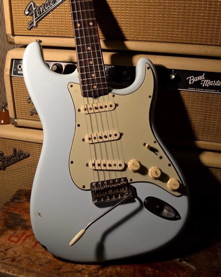 60 sonic blue fender stratocaster.JPG