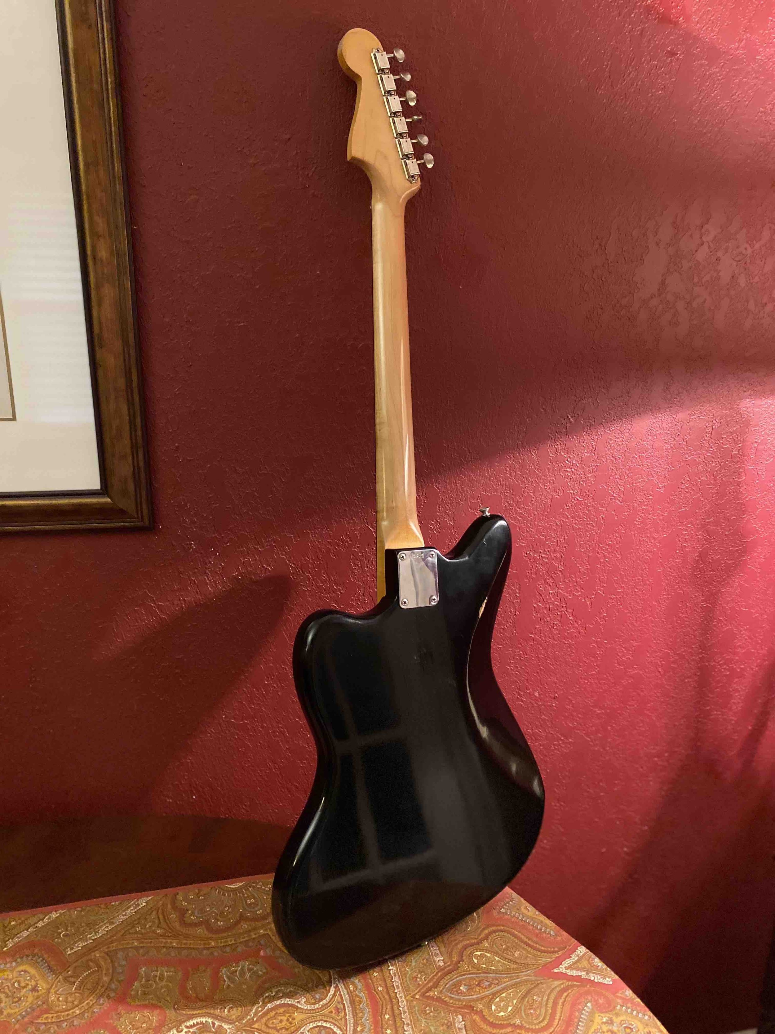 1961 black fender jazzmaster back full.jpg