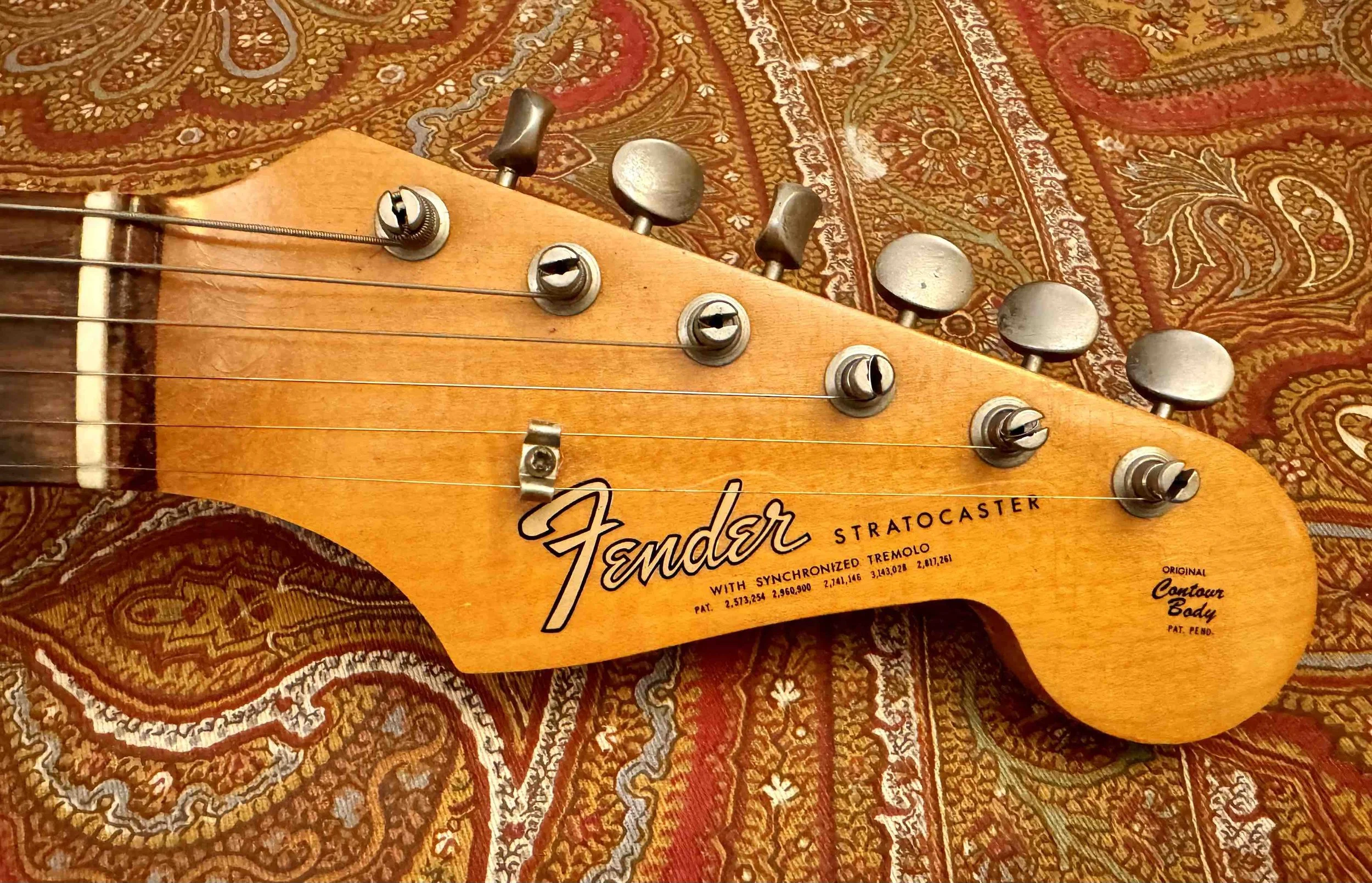 65 strat headstock logo.jpg