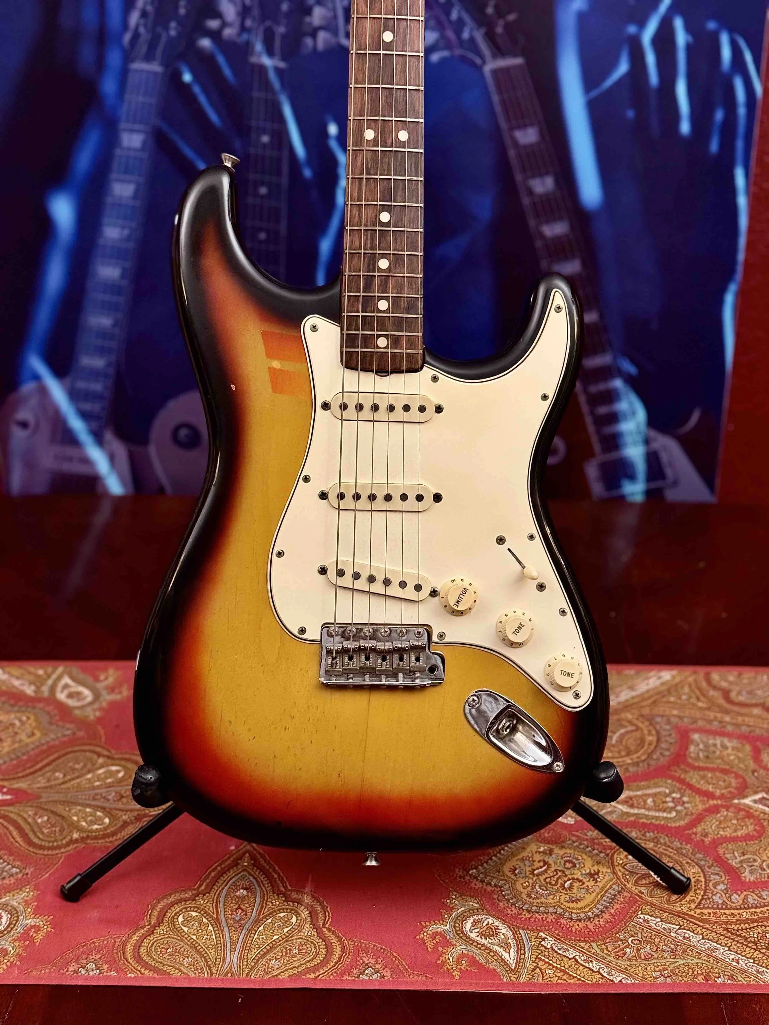 65 Strat lower front.jpg