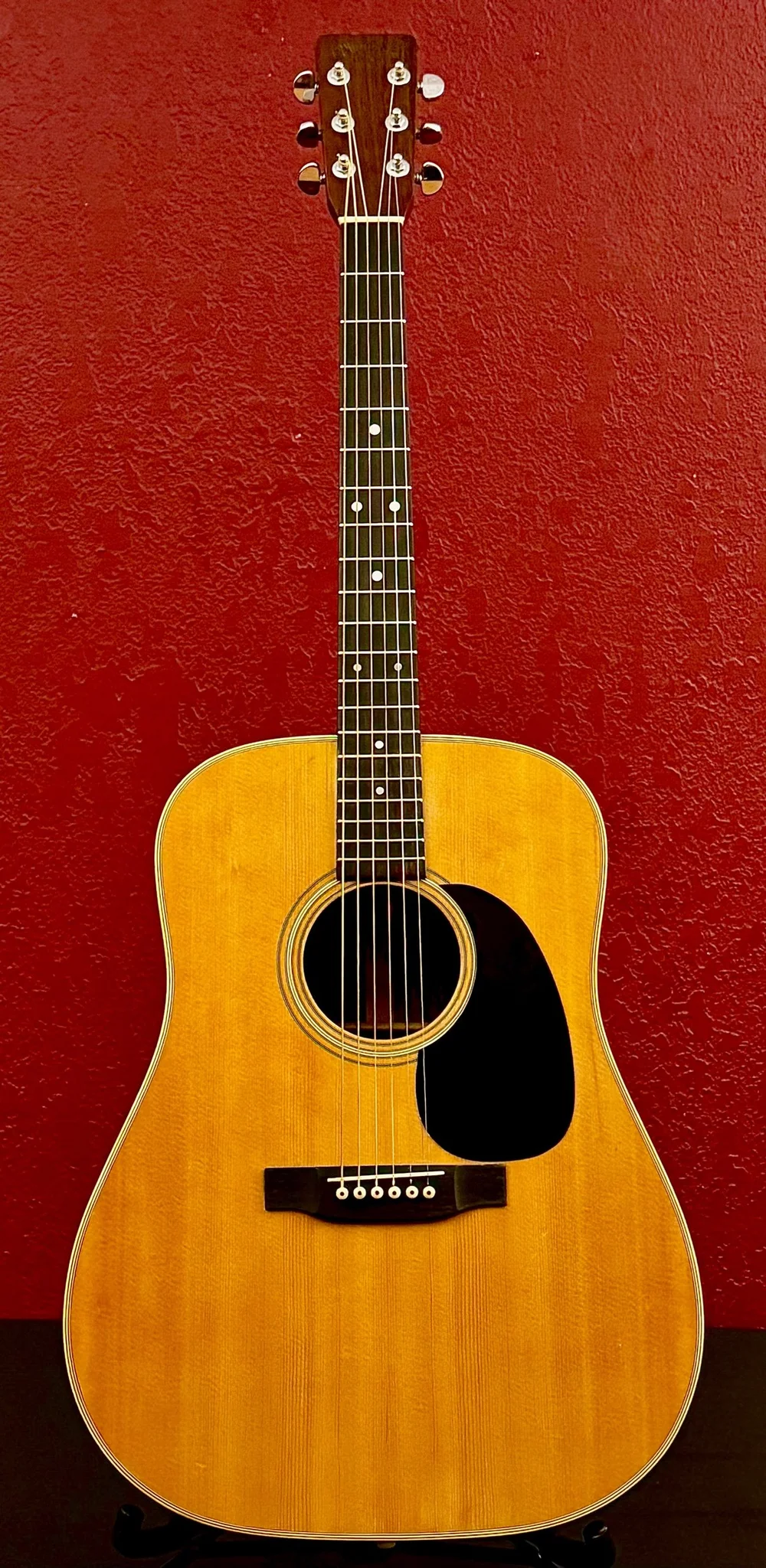 Martin D-28 極美品 1970 Martin D-28 – Natural – GuitarPoint