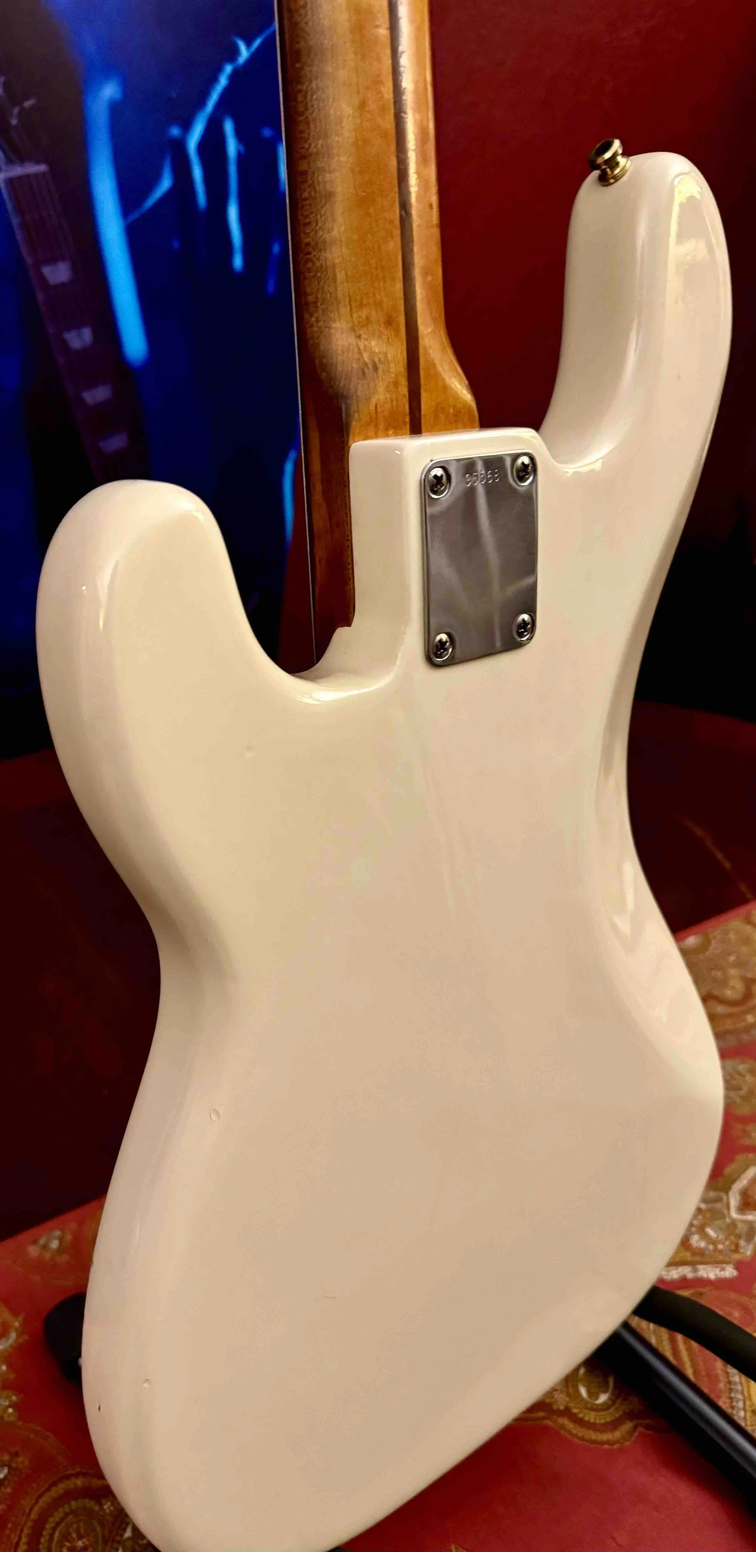 fender bass guitar 1959.jpg