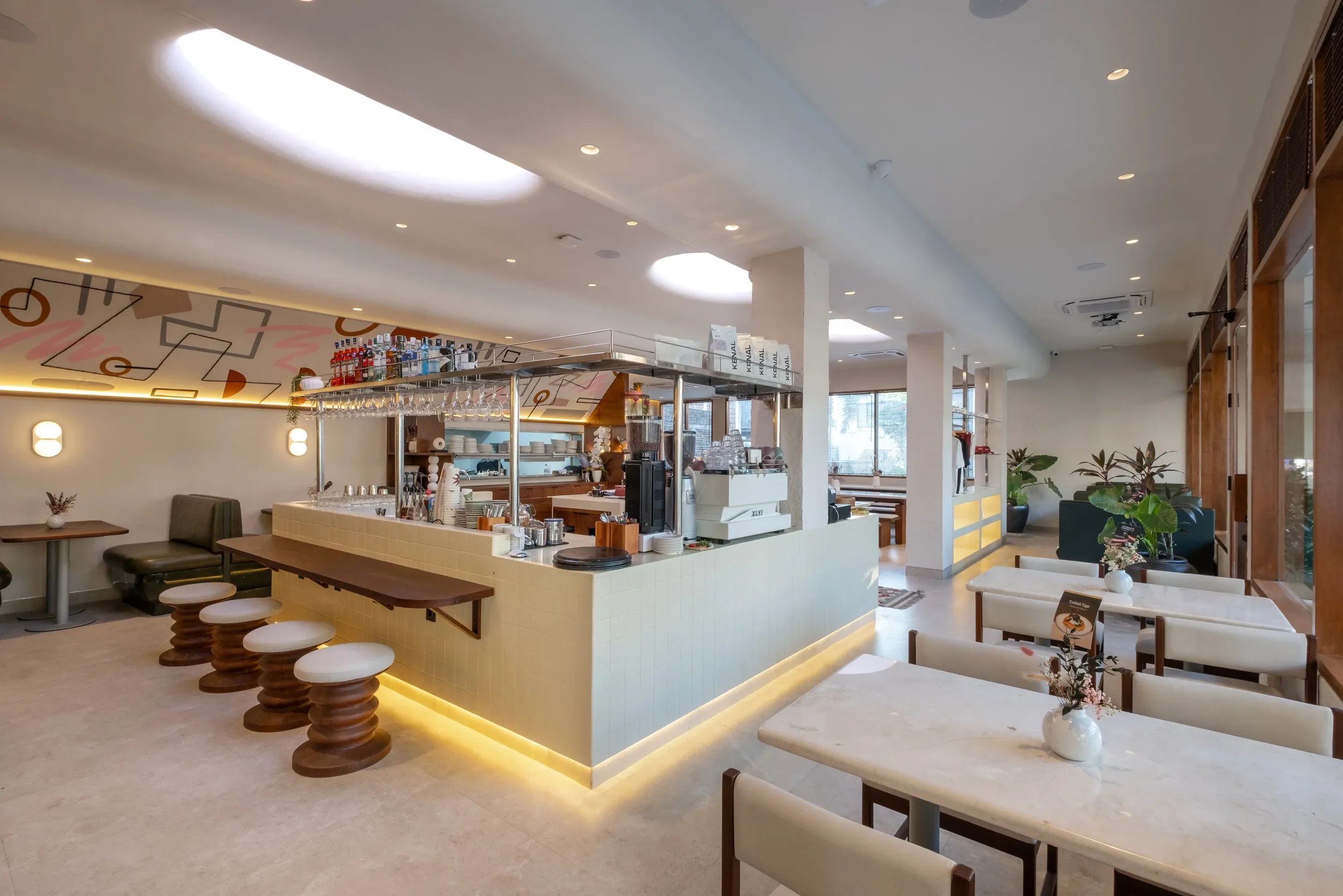 brandworks-interior-nude-berawa-05.webp