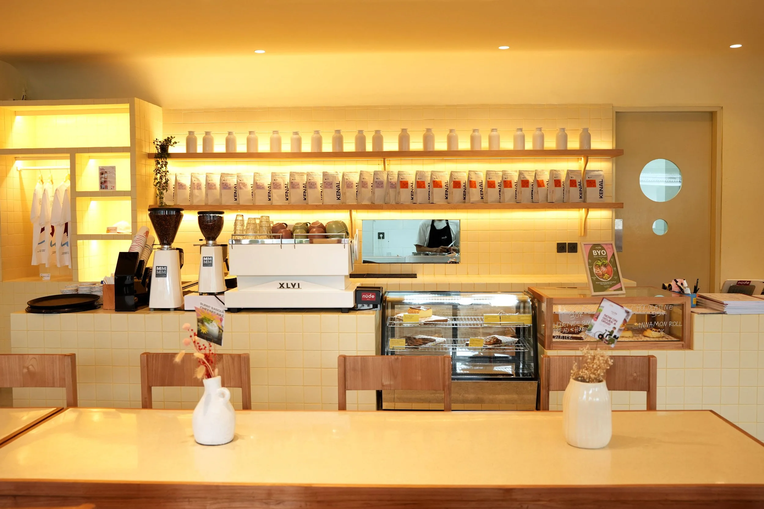 brandworks-interior-nude-umalas-11.jpg