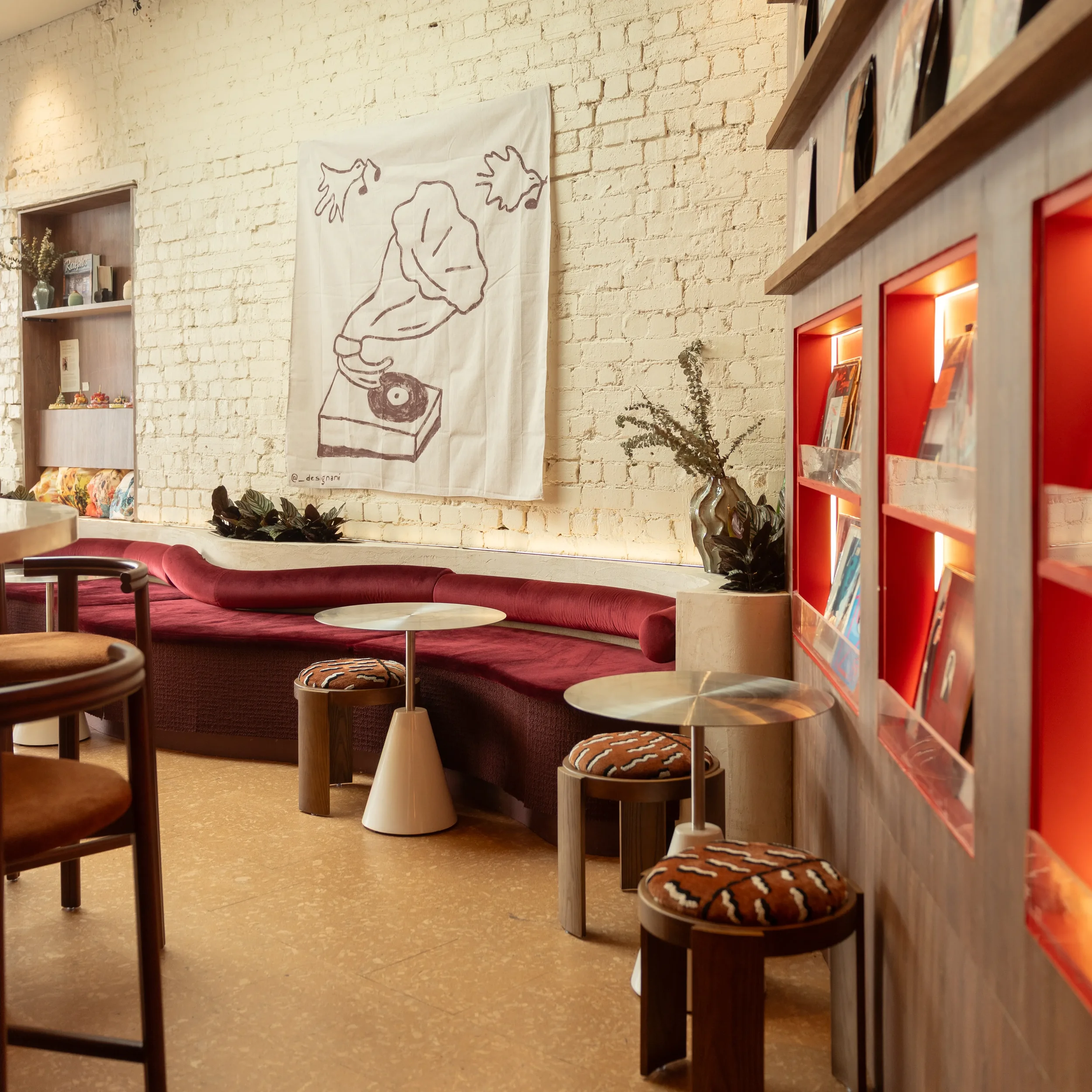 brandworks-sabi-sounds-interior-02.webp