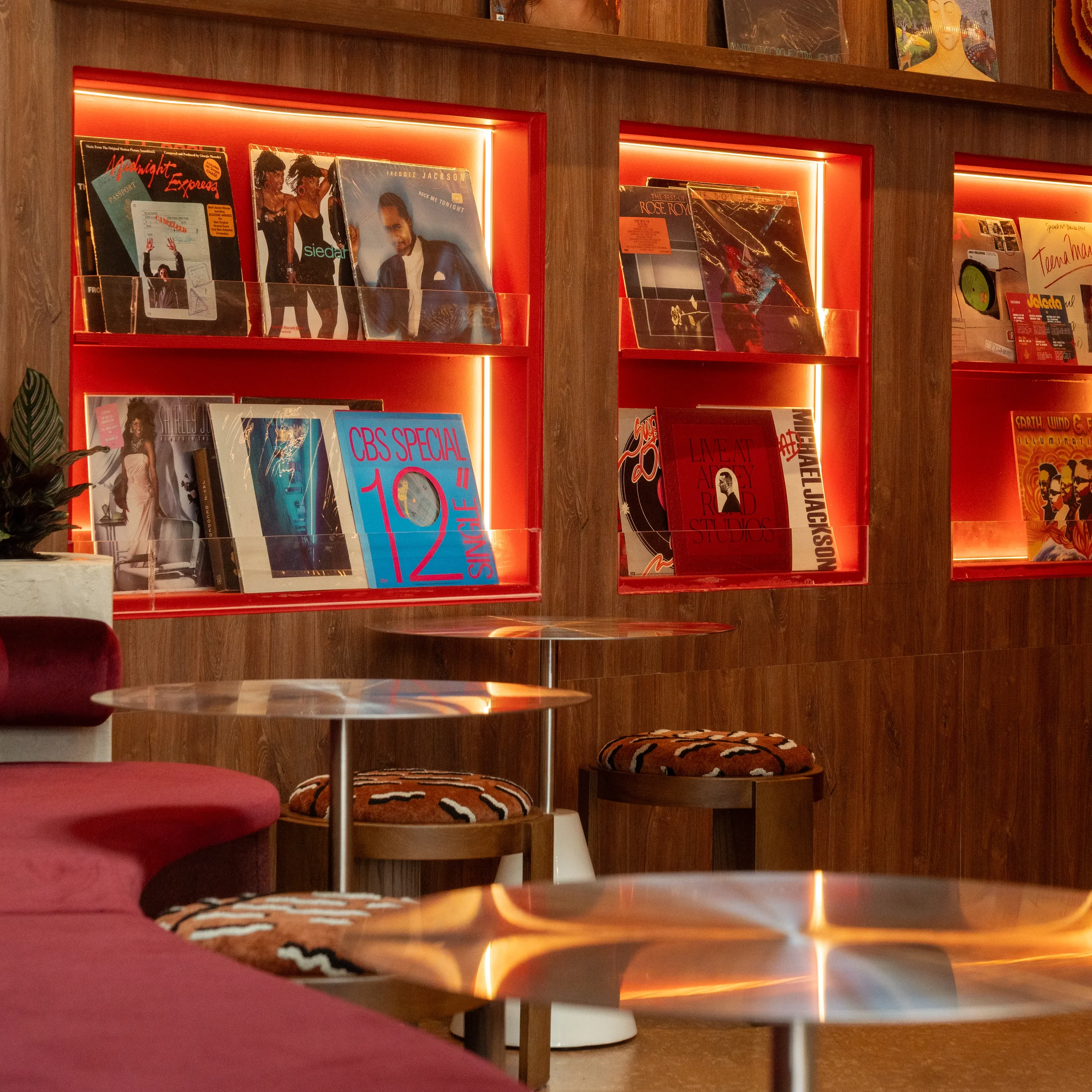 brandworks-sabi-sounds-interior-01.webp