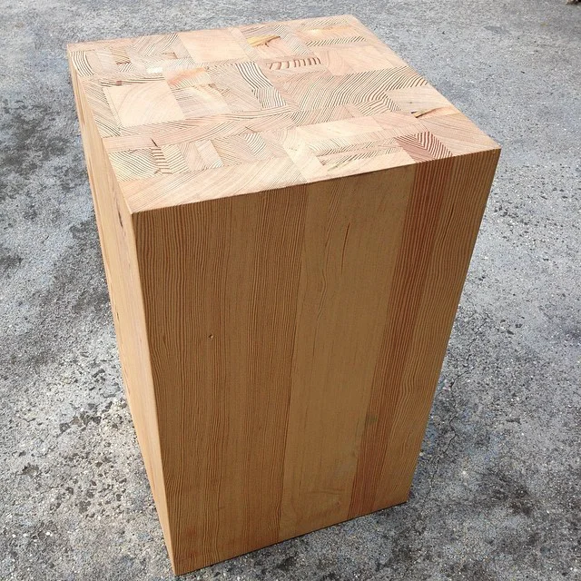 OREGON SIDE TABLE