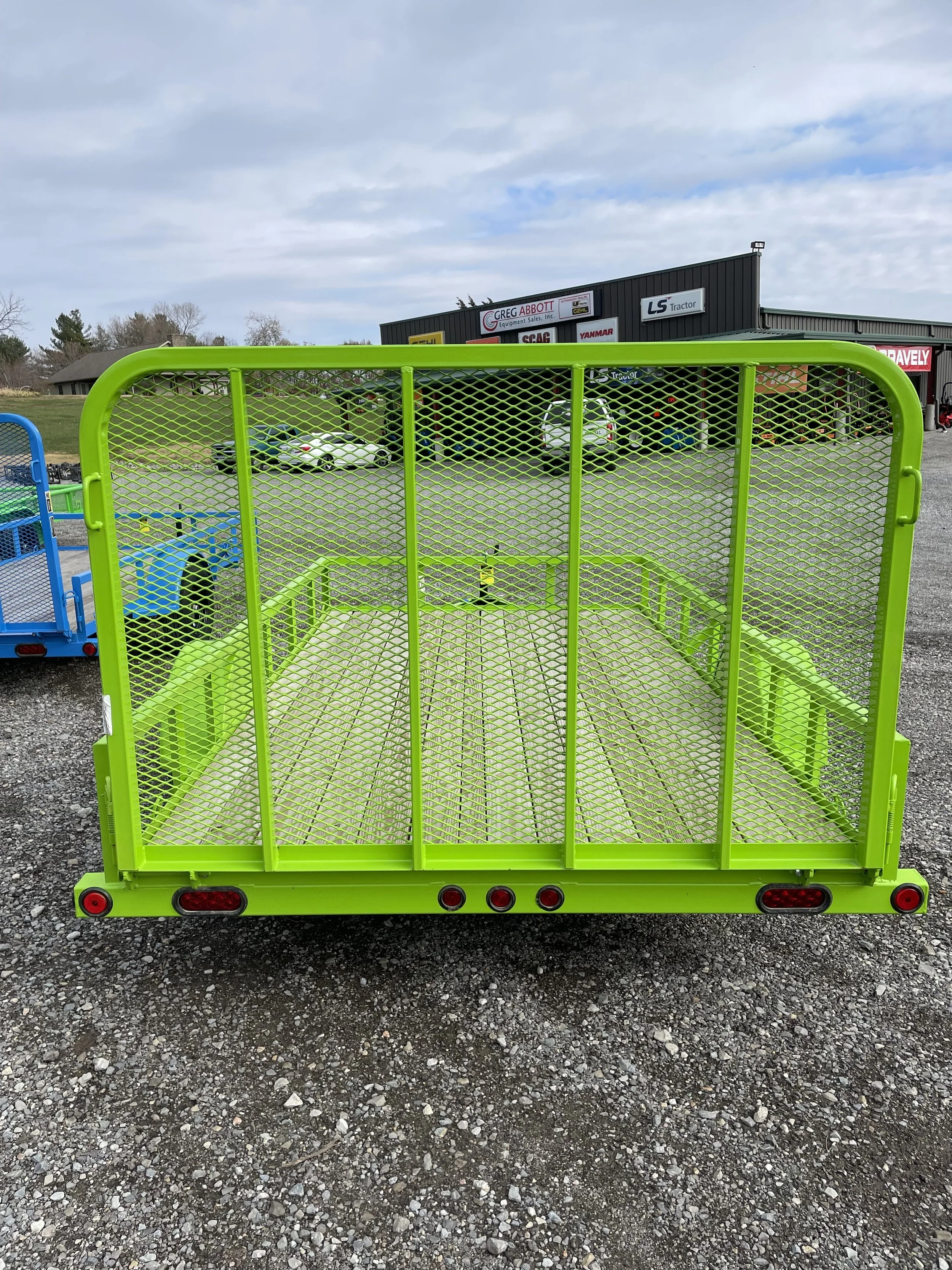  77“ X 12’ LIME GREEN UTILITY  5’ SPRING ASSIST RAMP   $2,995   