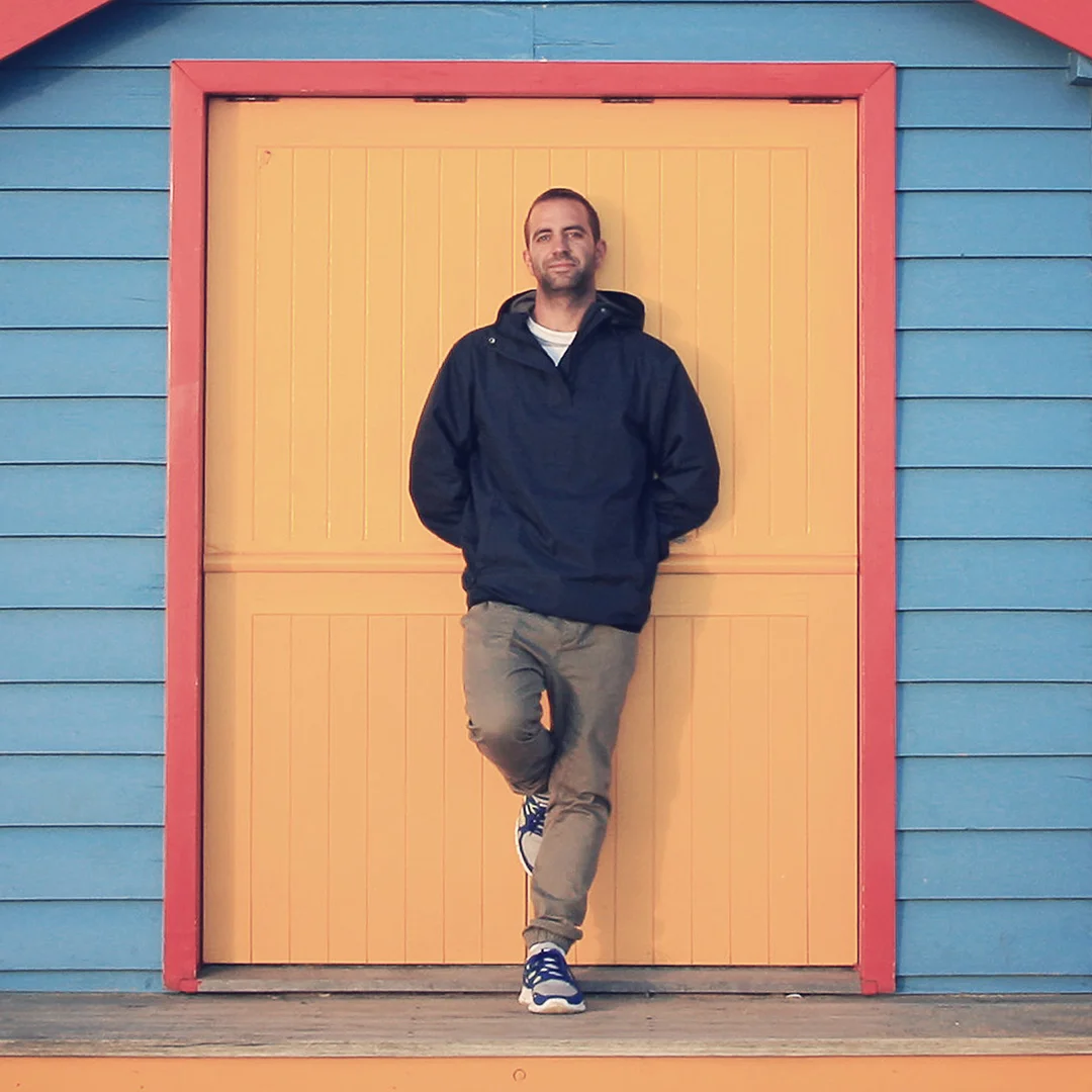 We take this picture as startpoint to obtain the colour scheme