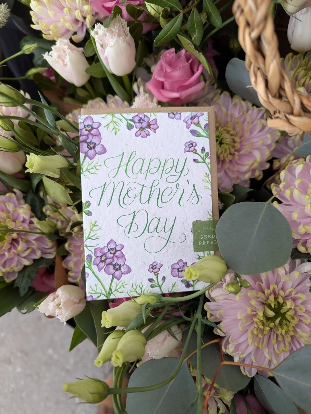 Back at @evergreen_brick_works this Saturday with Mother's Day cards and gifts!

(I bet more blooms like these from @freshmarketfarms will be there too!)

8am-1pm