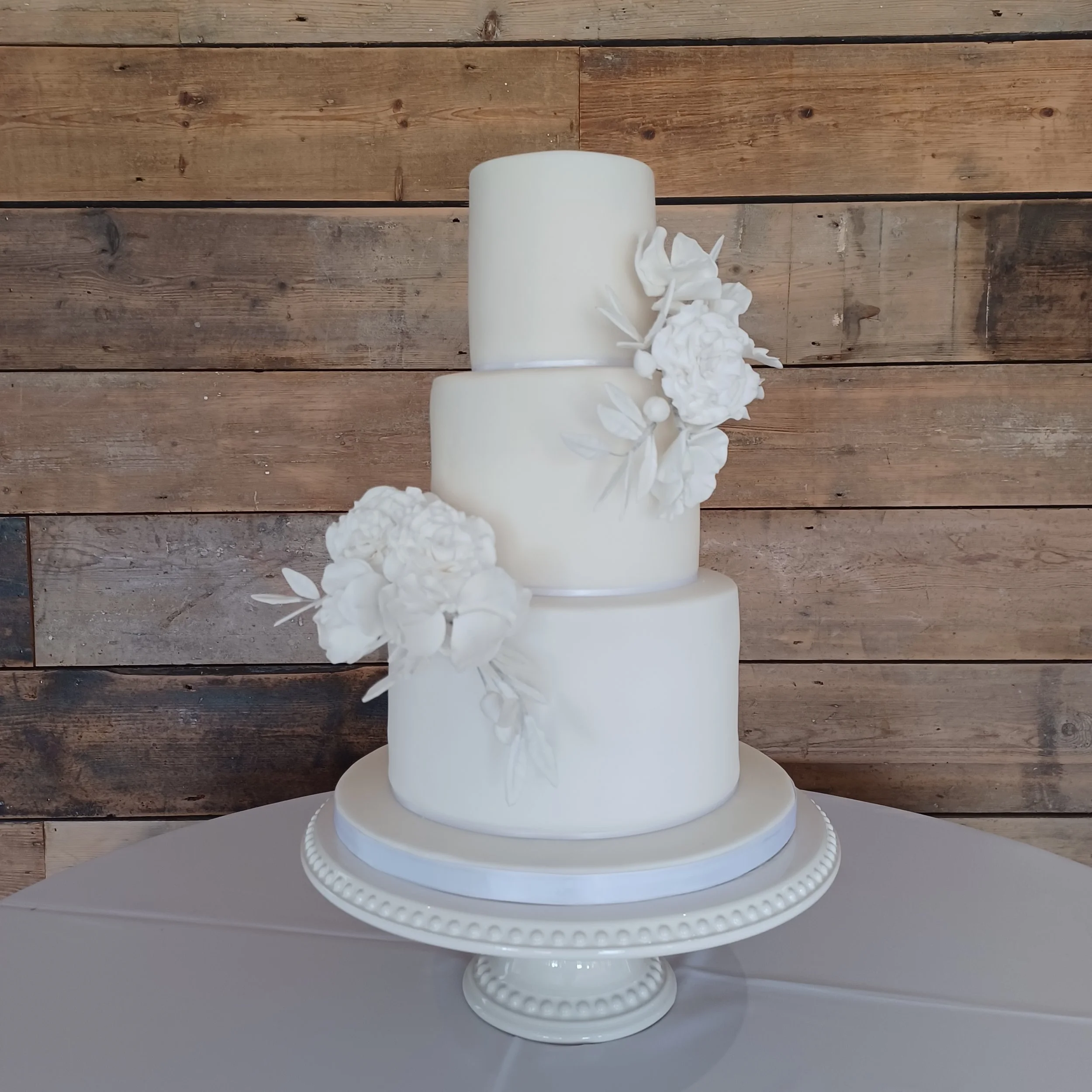 Angela Keil Wedding Cakes in Kent — The Kent Wedding Centre