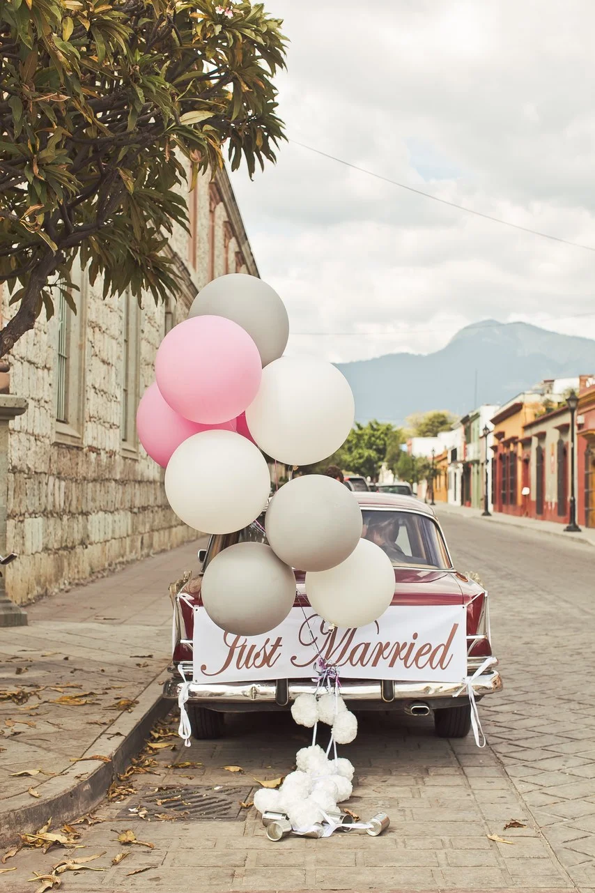 wedding balloons in kent