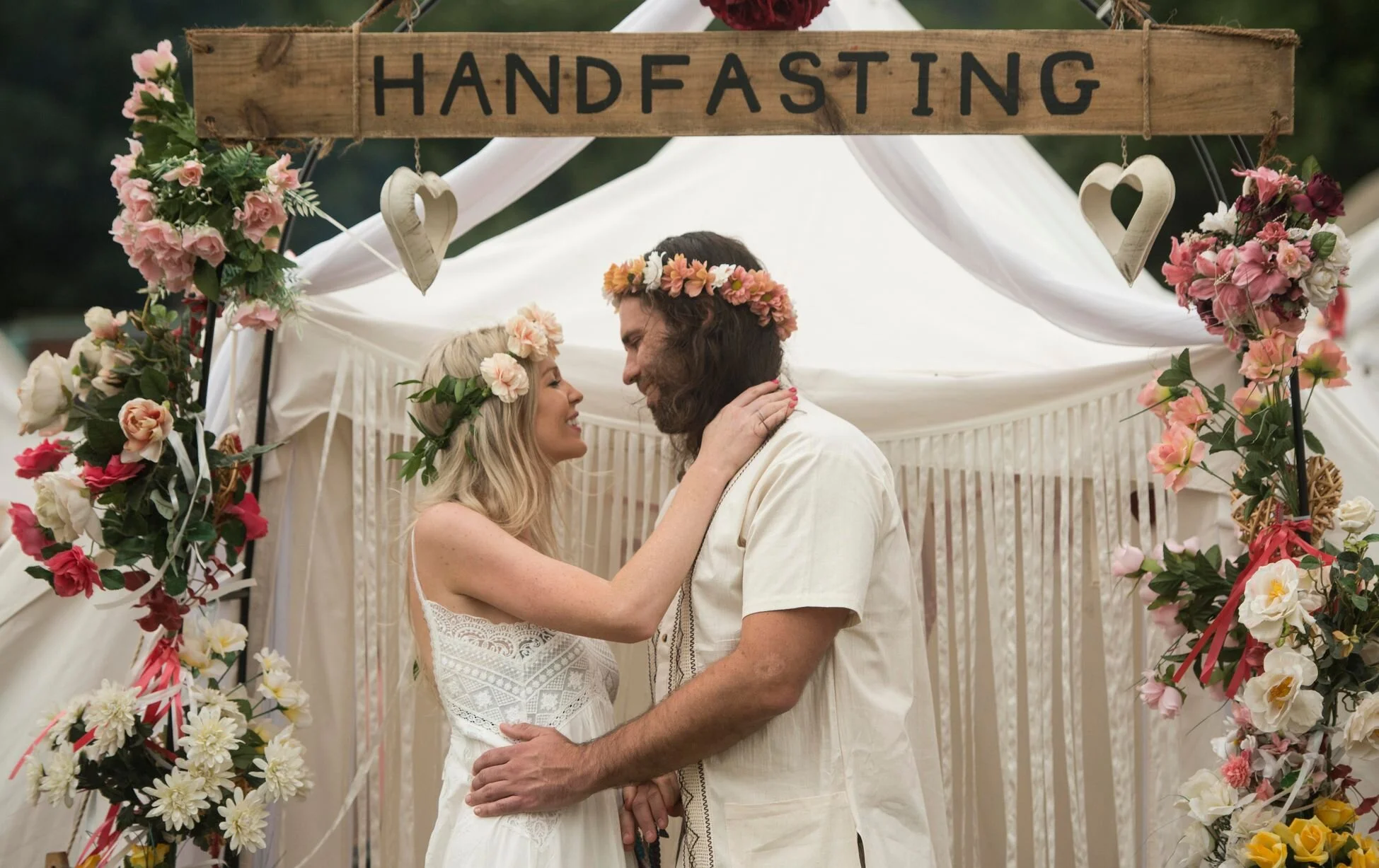 What is a Handfasting, including handfasting in your wedding ceremony —  Celebrant Kathryn