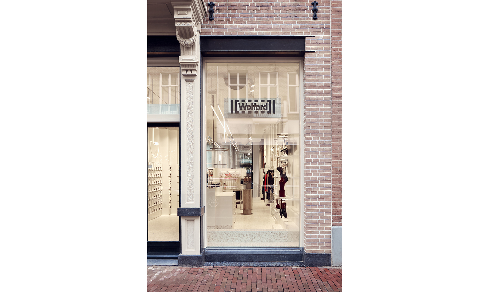 WOLFORD FLAGSHIP STORE AMSTERDAM — Studio Modijefsky Interiors