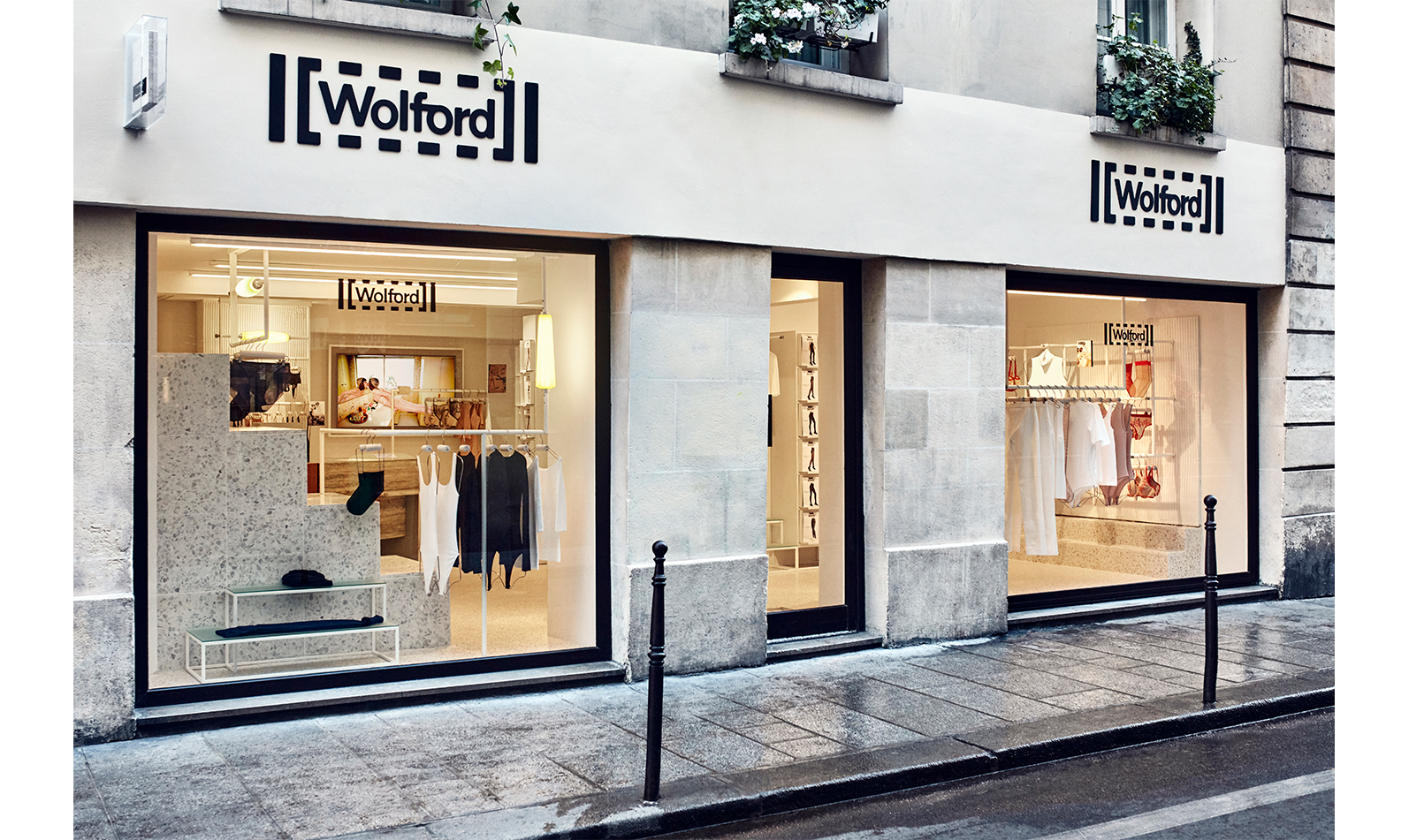 WOLFORD STORE PARIS I — Studio Modijefsky Interiors