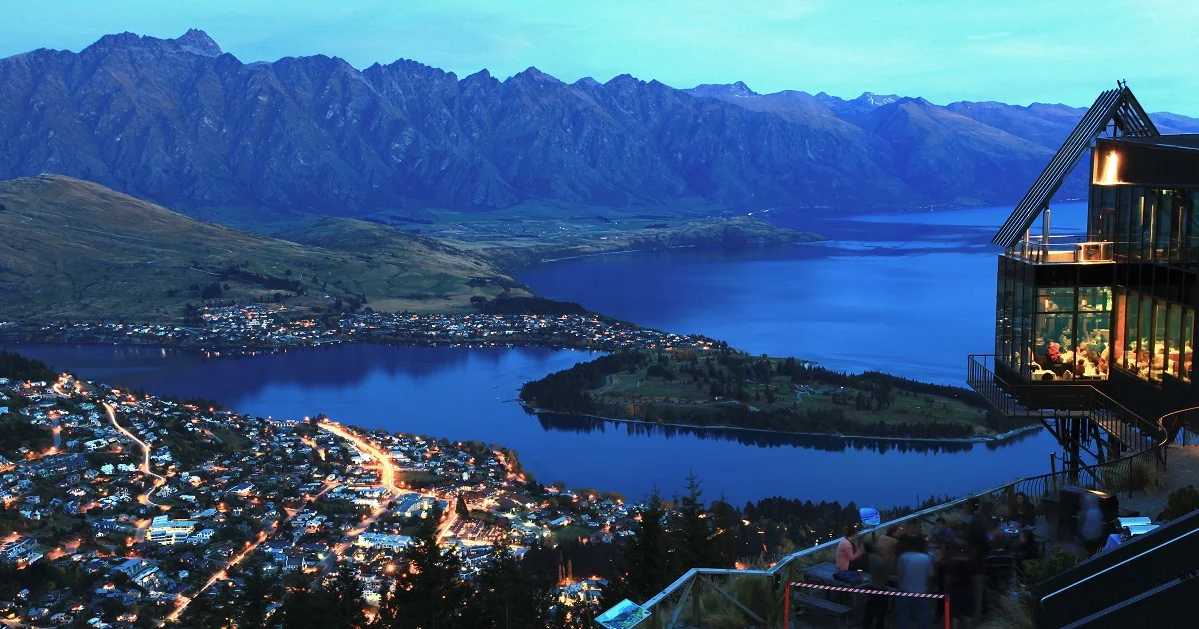 Queenstown1.jpg