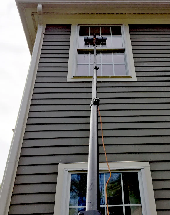 WATER FED POLE WINDOW CLEANING