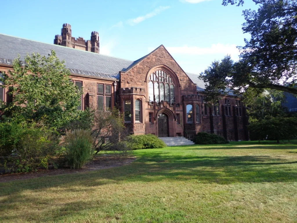 MT HOYOKE COLLEGE | SOUTH HADLEY