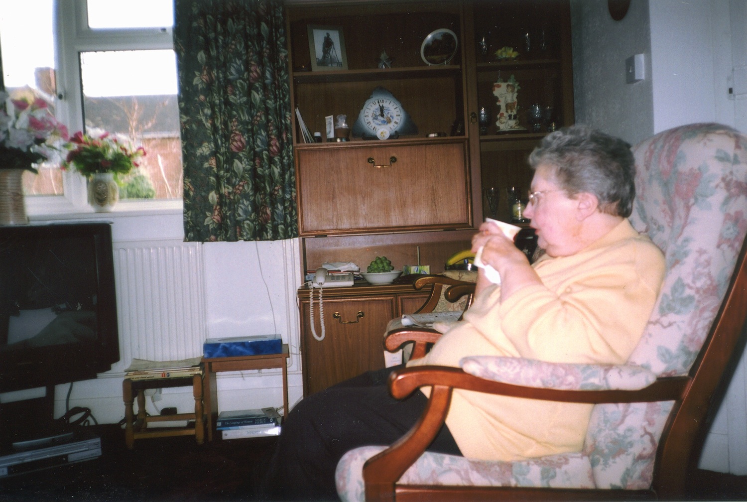  This is my Mum.&nbsp; It is a contented and peaceful photo.&nbsp; My Mum has coped with a lot.&nbsp; Her first husband was killed in the war and my father suffered with a mental illness.&nbsp; My mother cared for me and then for me when I was ill.&n