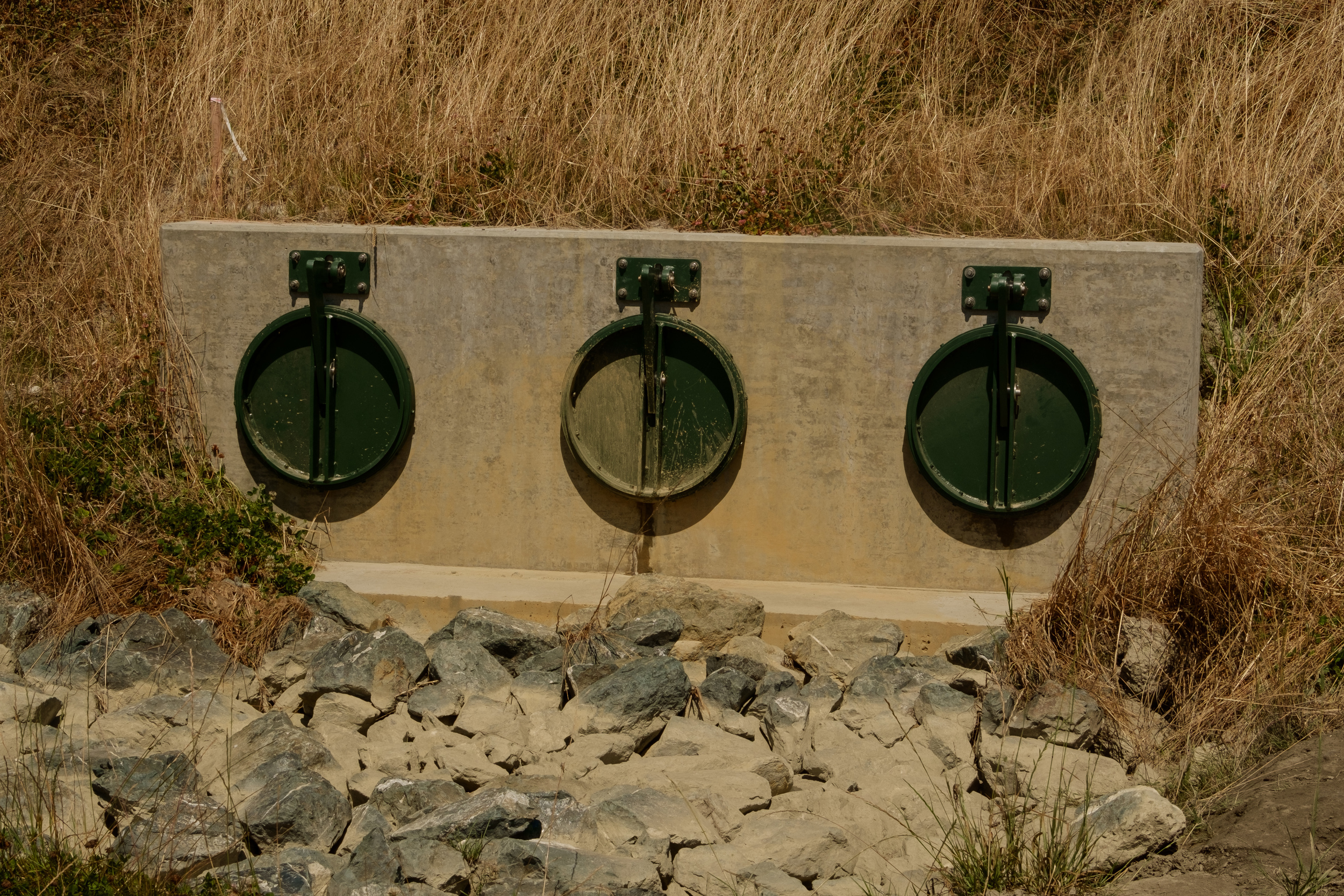  New tidegates and a pump house were installed with the new dike, improving drainage capacity for adjacent farmers.&nbsp; 