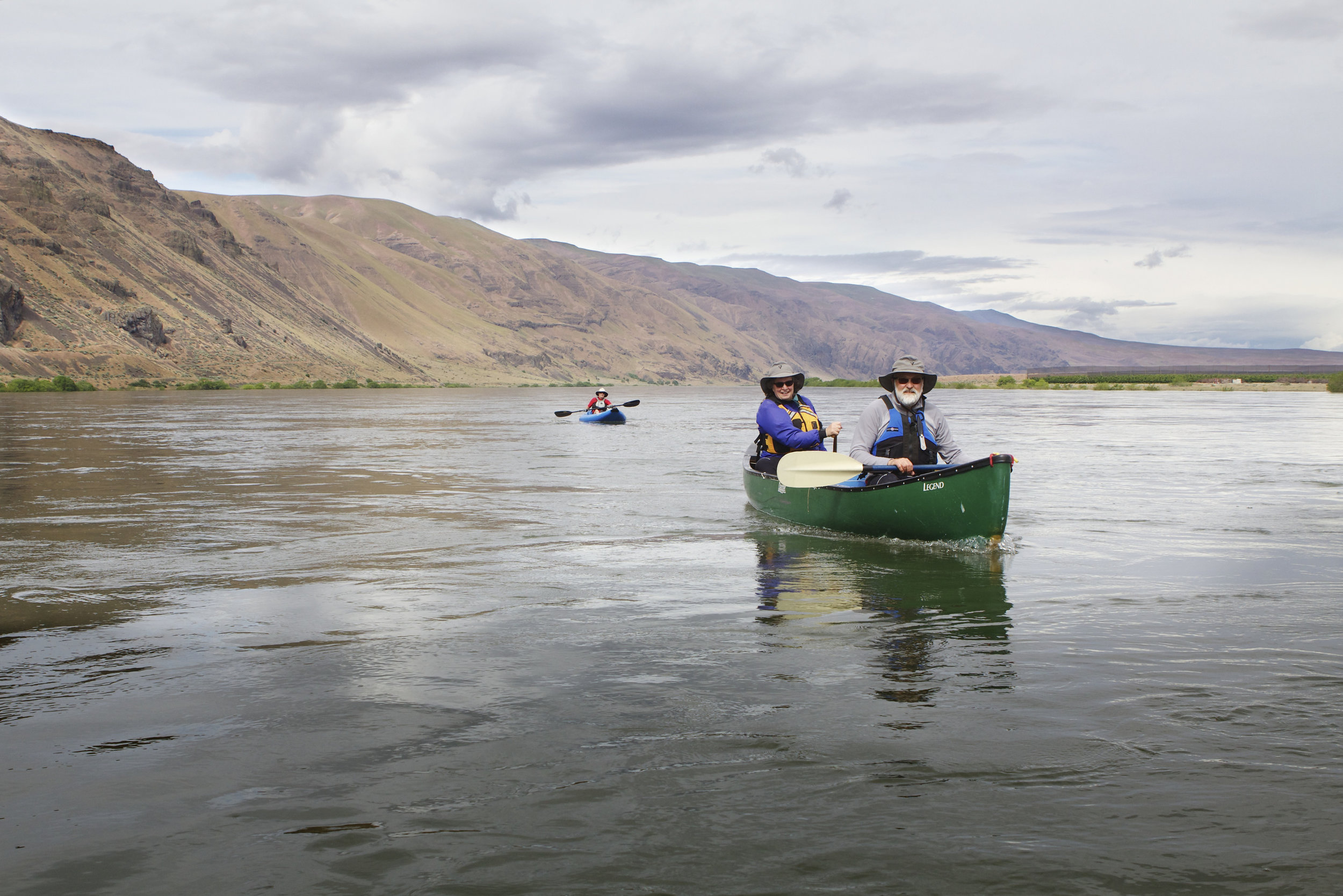  Canoeing on the Columbia River in the Hanford Reach National Monument. Photo by Michael Deckert. 