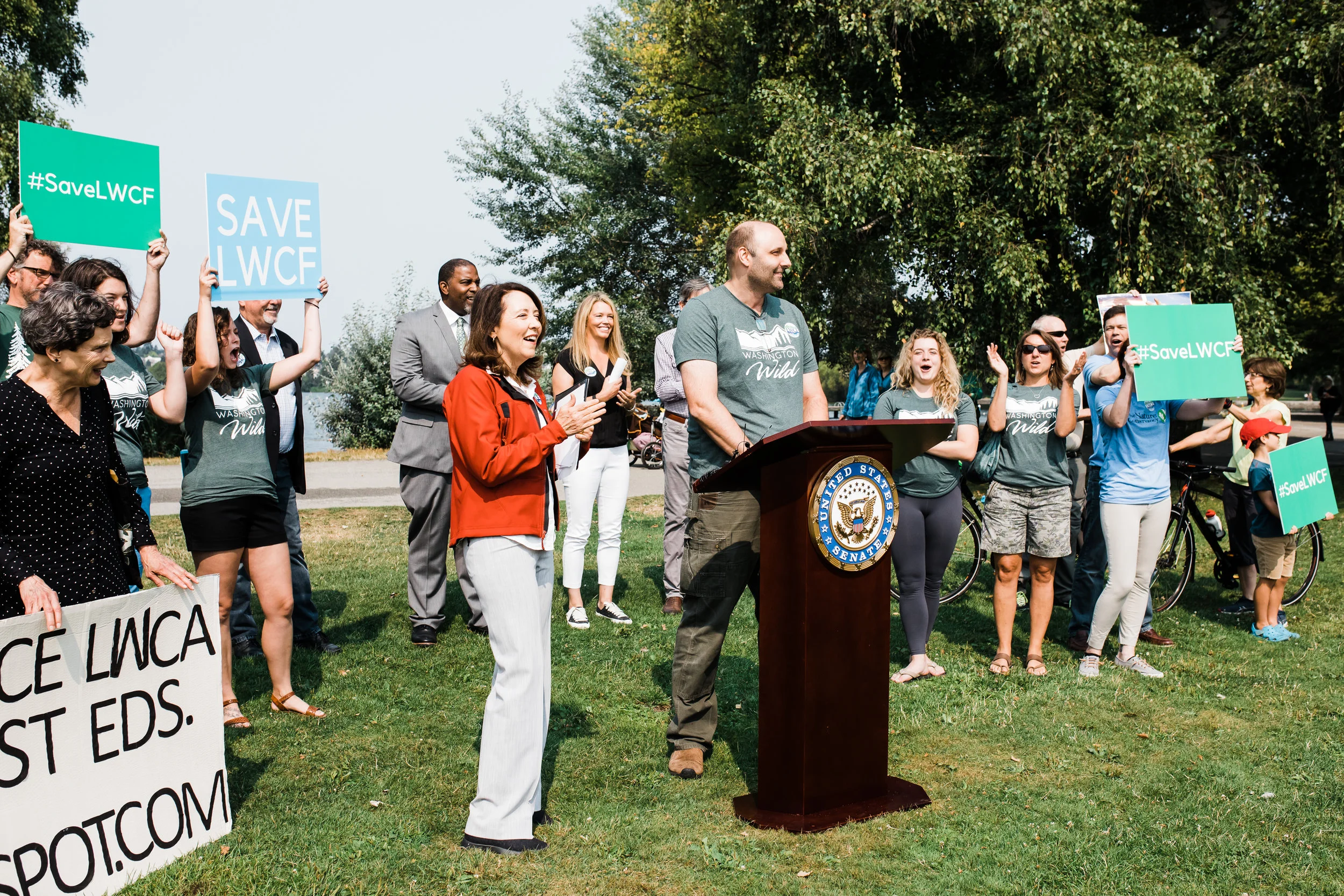 Tom Uniak from Washington Wild kicked off the rally: “Make some noise if you care about our public lands!” Photo by Stevie Rotella