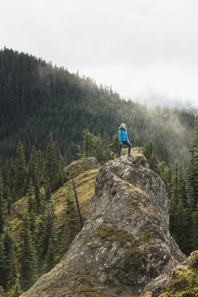 The Conservancy's Molly Bogeberg on Cabin Mountain in the Central Cascades. © Benj Drummond