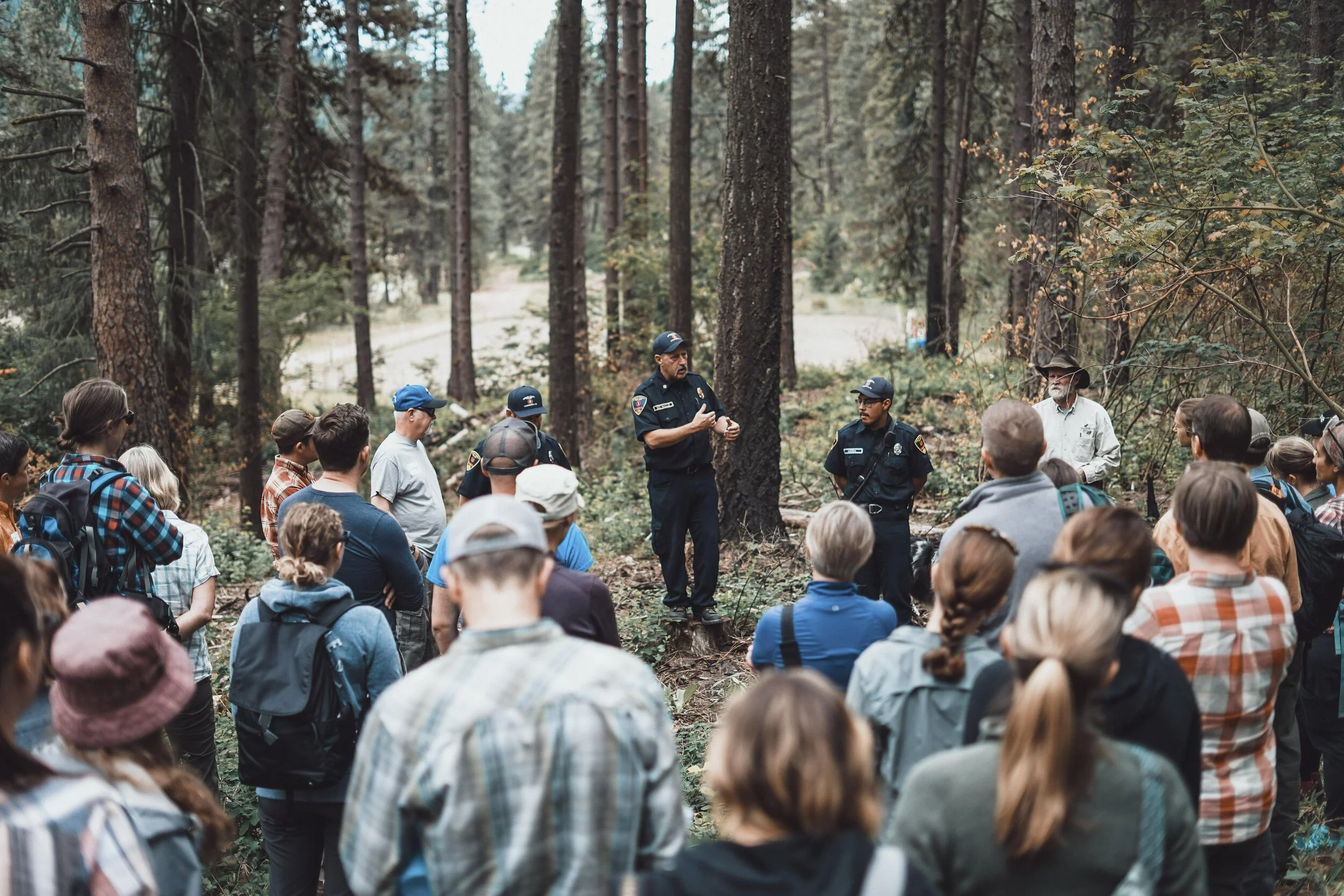 Chumstick Wildfire Stewardship Coalition. Deputy Chief of Support Services and Prevention Dave Nalle from Chelan County Fire District #3 talking to the group at Red Tail Canyon Farm. ©&nbsp;Courtney Baxter / TNC