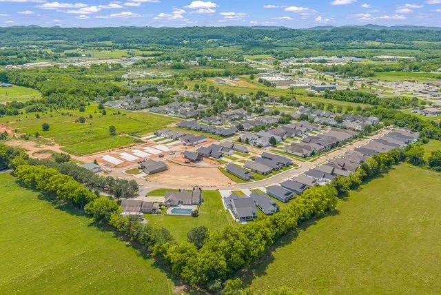 49-web-or-mls-June 2026 Willow Creek-18.JPG