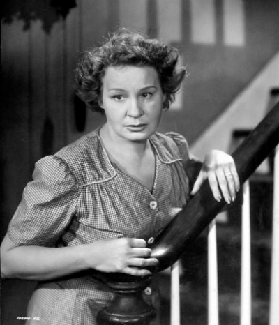Shirley Booth as Lola Delaney.
