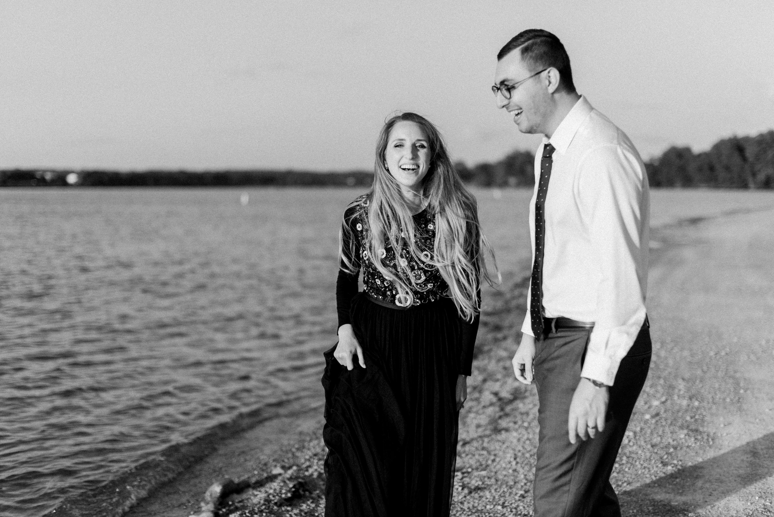 Engagement Session Style Tips | Ohio Wedding Photographer