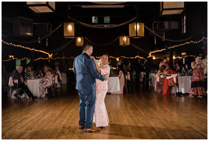 Columbia Ballroom Wedding | Cleveland, OH